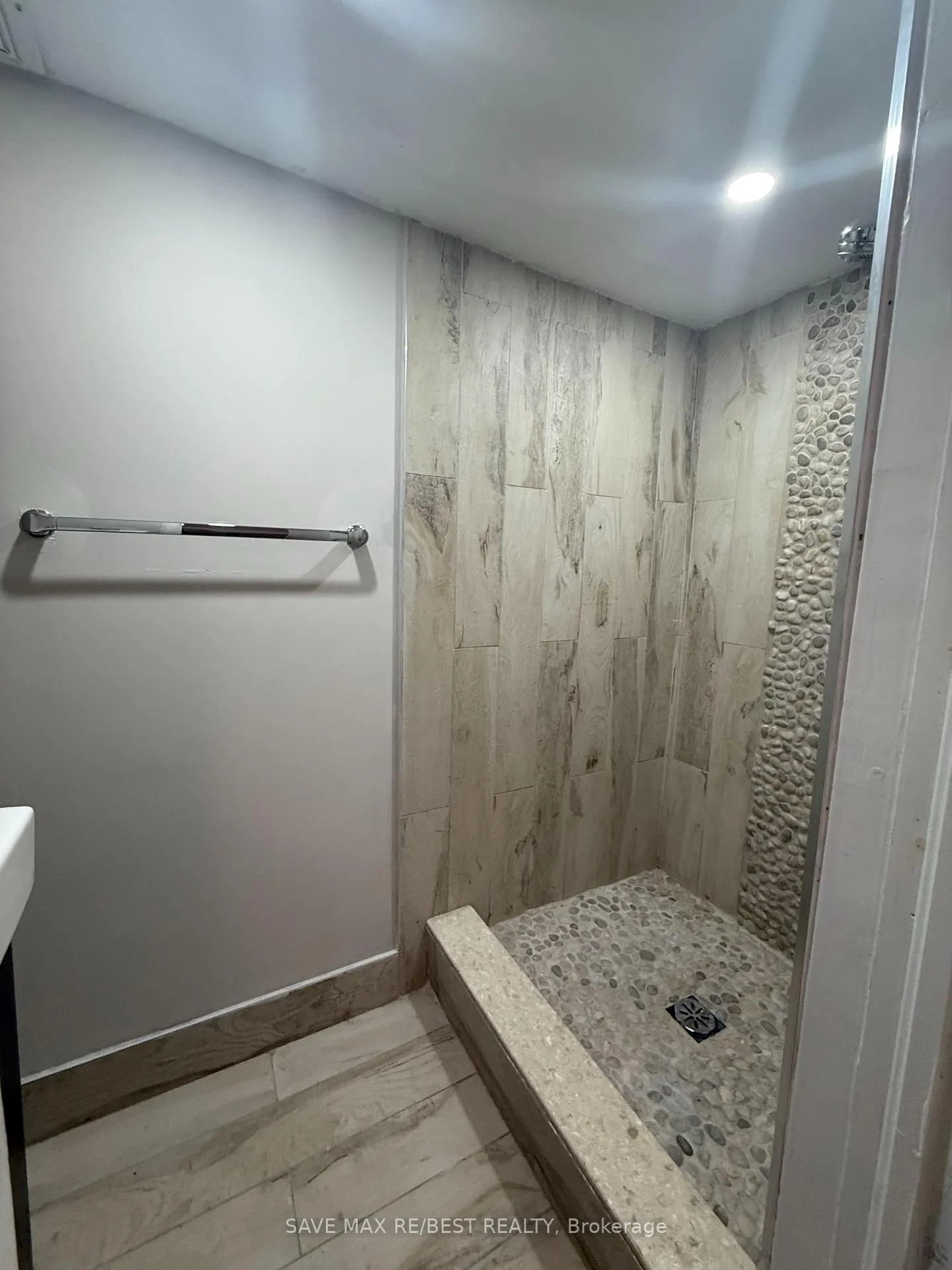 Photo 13 of 120 Weber Street S, Waterloo — HOMEH