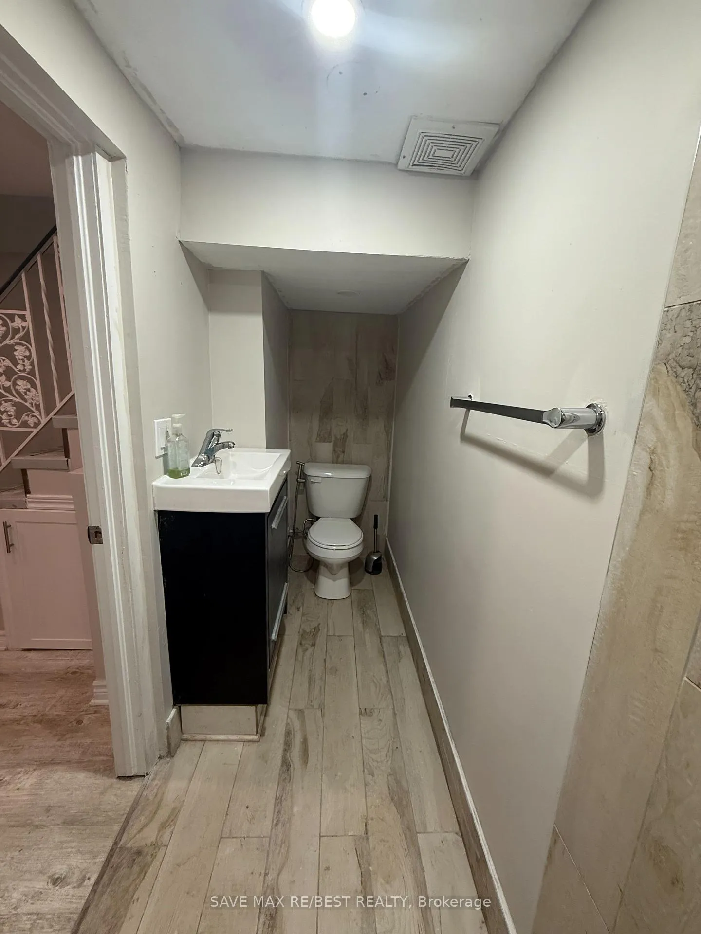 Photo 14 of 120 Weber Street S, Waterloo — HOMEH