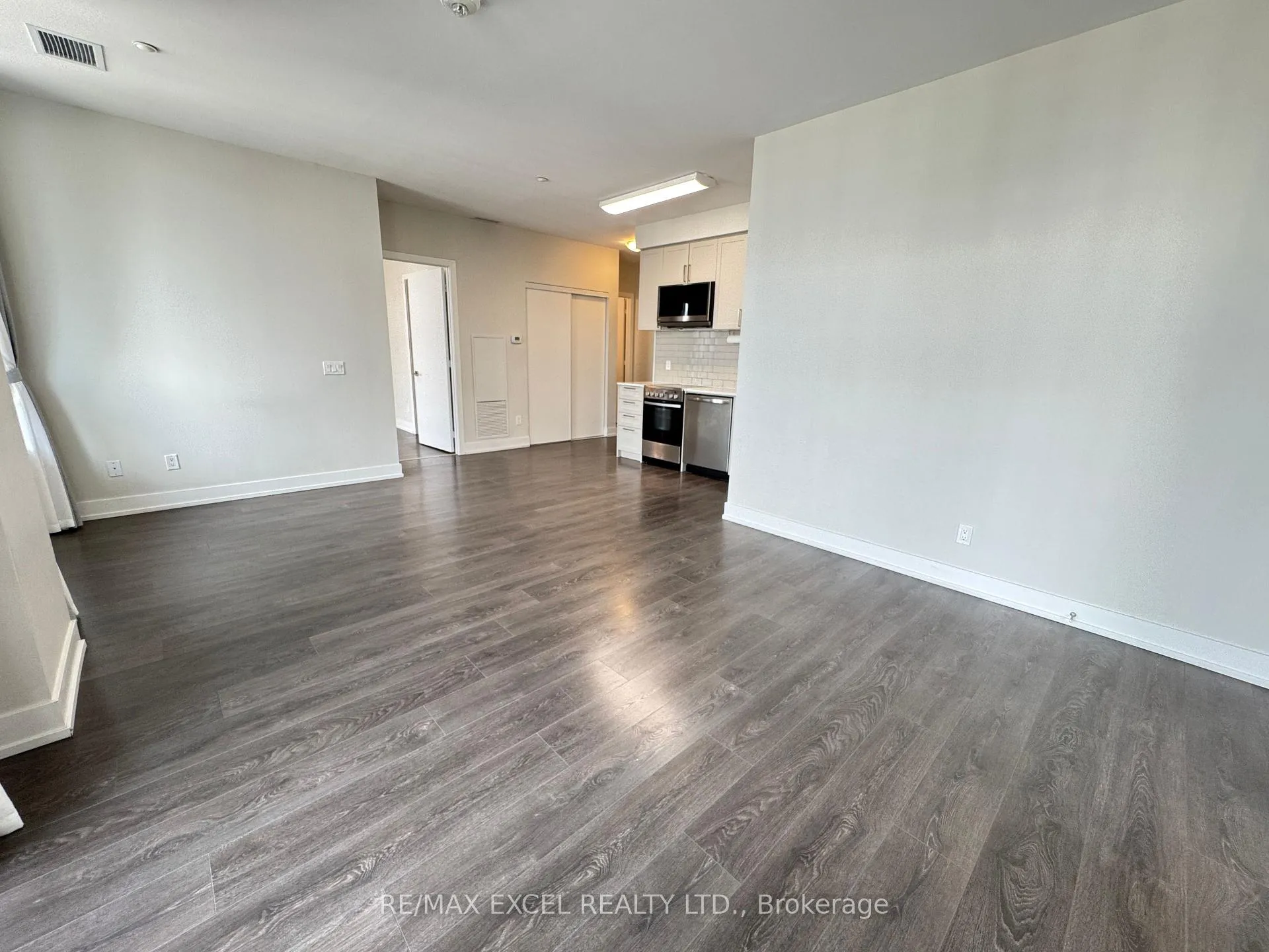 Photo 5 of Unit 706E, 278 Buchanan Drive, Markham, Unionville — HOMEH
