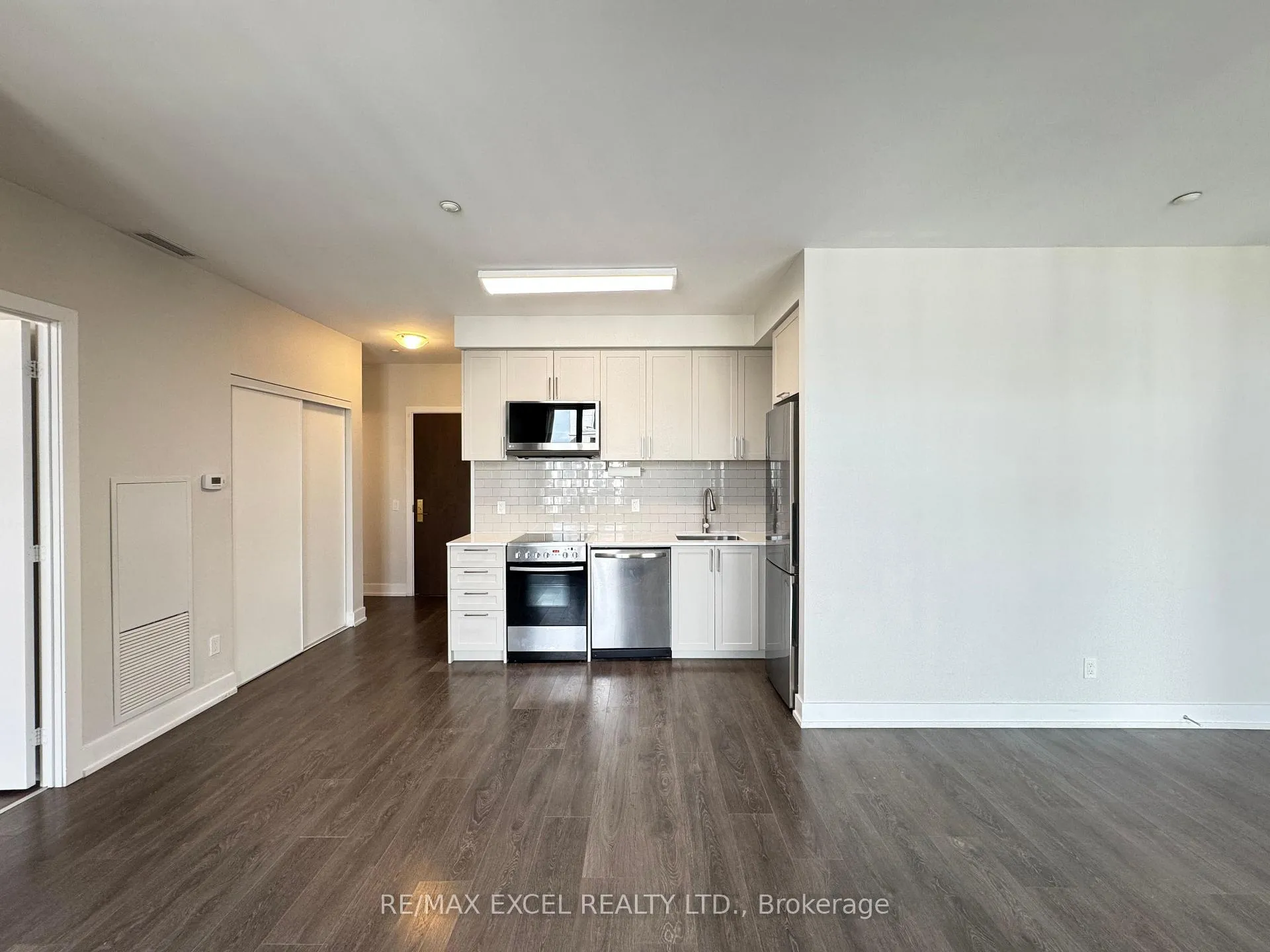 Photo 6 of Unit 706E, 278 Buchanan Drive, Markham, Unionville — HOMEH