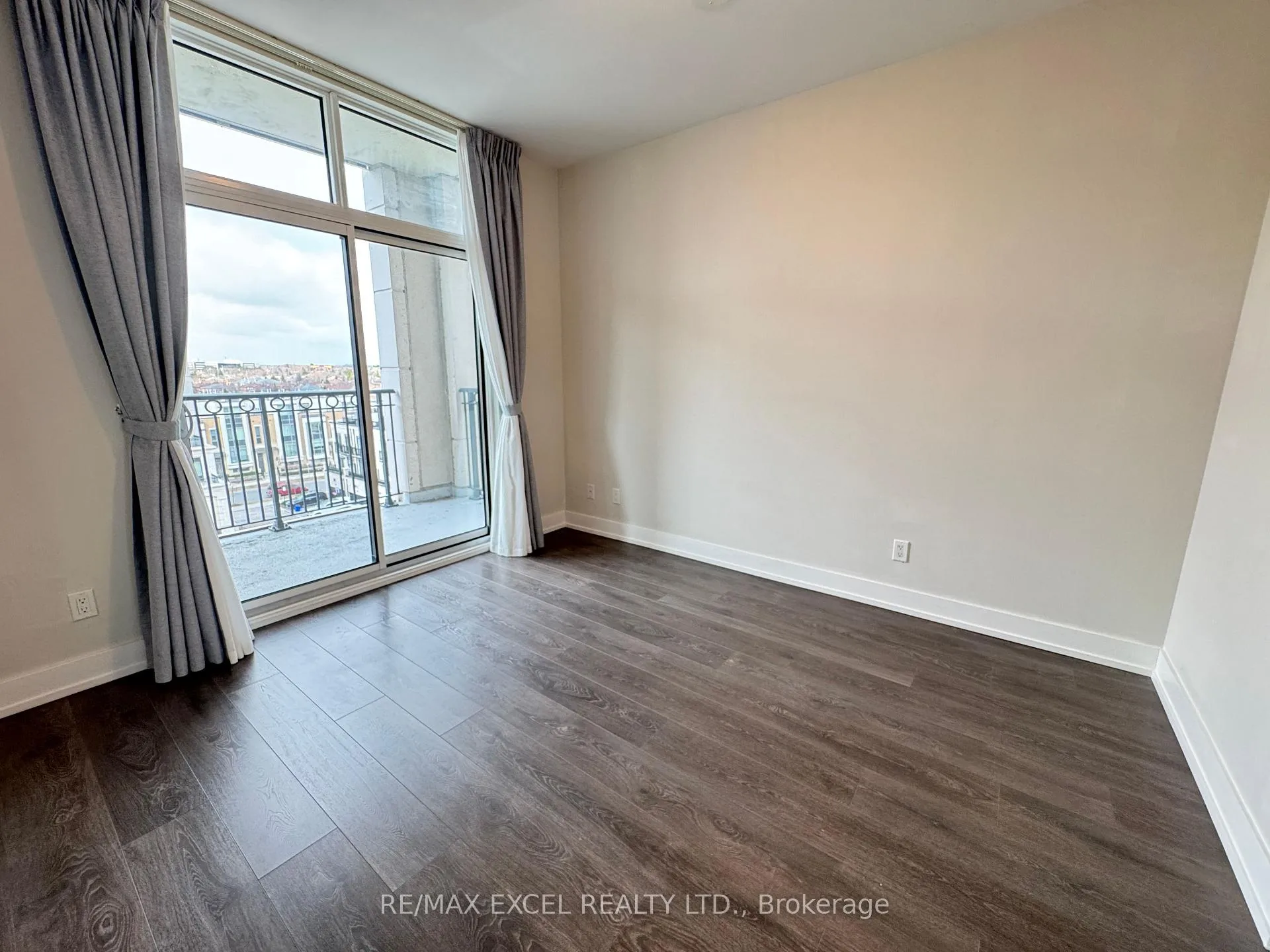 Photo 8 of Unit 706E, 278 Buchanan Drive, Markham, Unionville — HOMEH