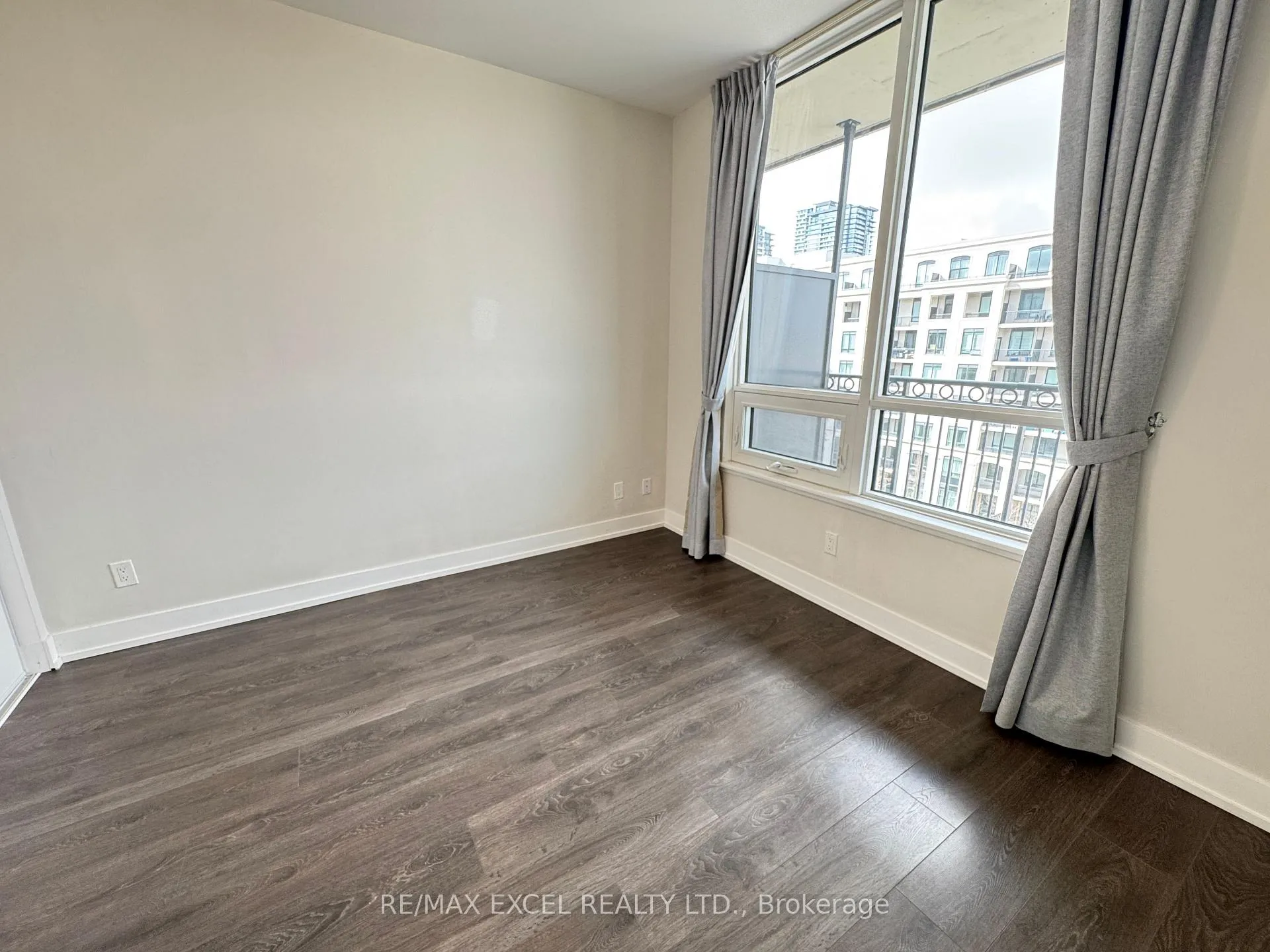 Photo 10 of Unit 706E, 278 Buchanan Drive, Markham, Unionville — HOMEH