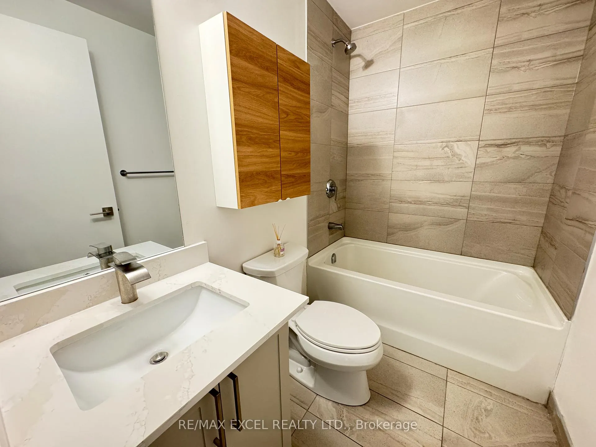 Photo 12 of Unit 706E, 278 Buchanan Drive, Markham, Unionville — HOMEH