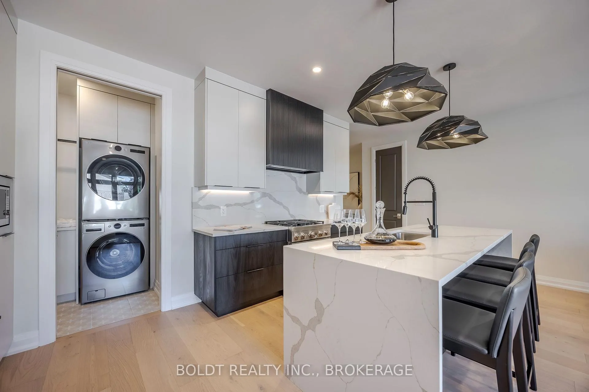 Photo 6 of Unit 11, 205 St. David's Road, Thorold, Confederation Heights — HOMEH