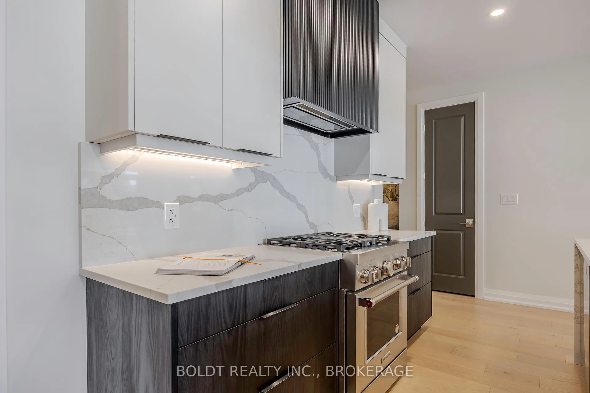 Photo 7 of Unit 11, 205 St. David's Road, Thorold, Confederation Heights — HOMEH