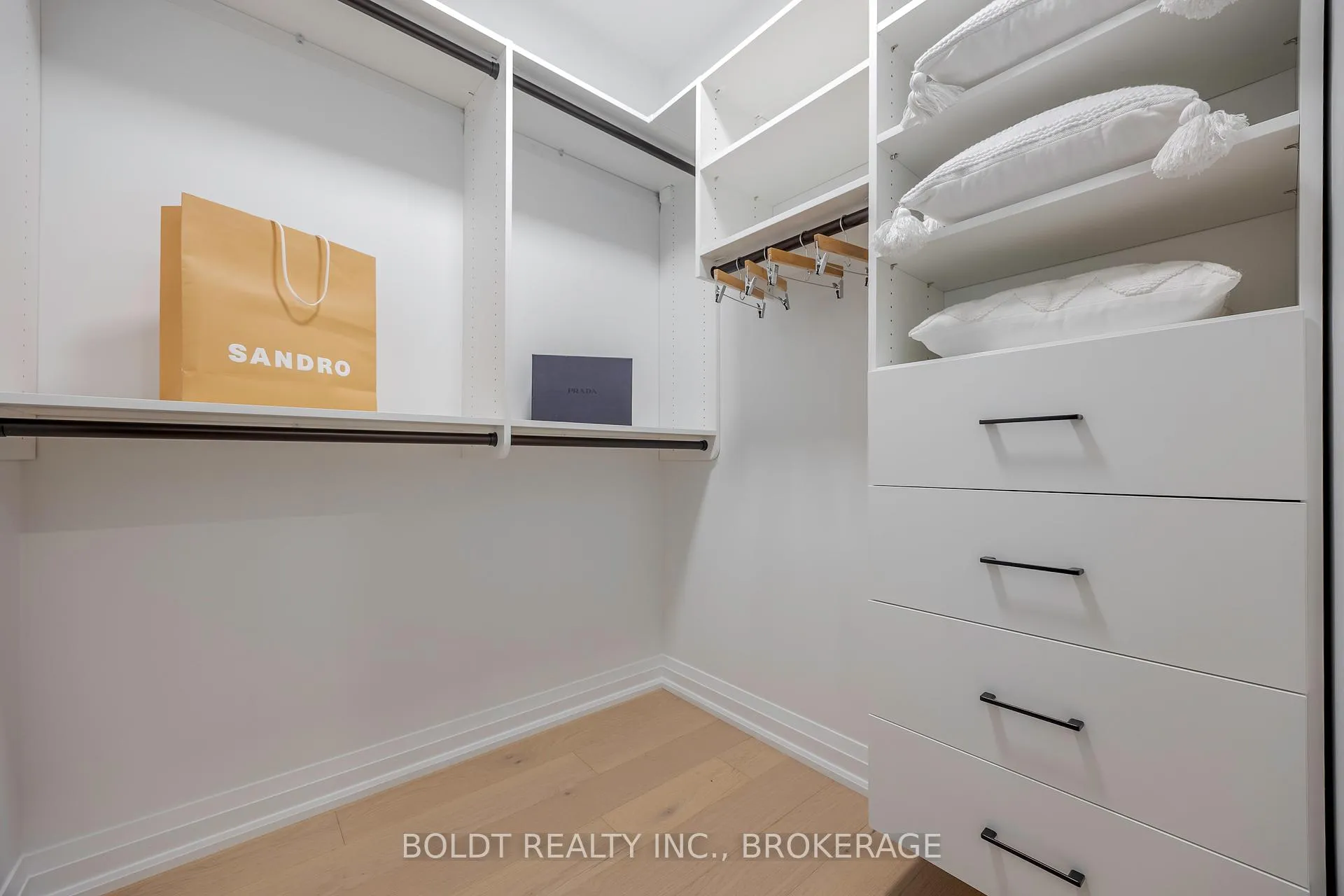 Photo 14 of Unit 11, 205 St. David's Road, Thorold, Confederation Heights — HOMEH