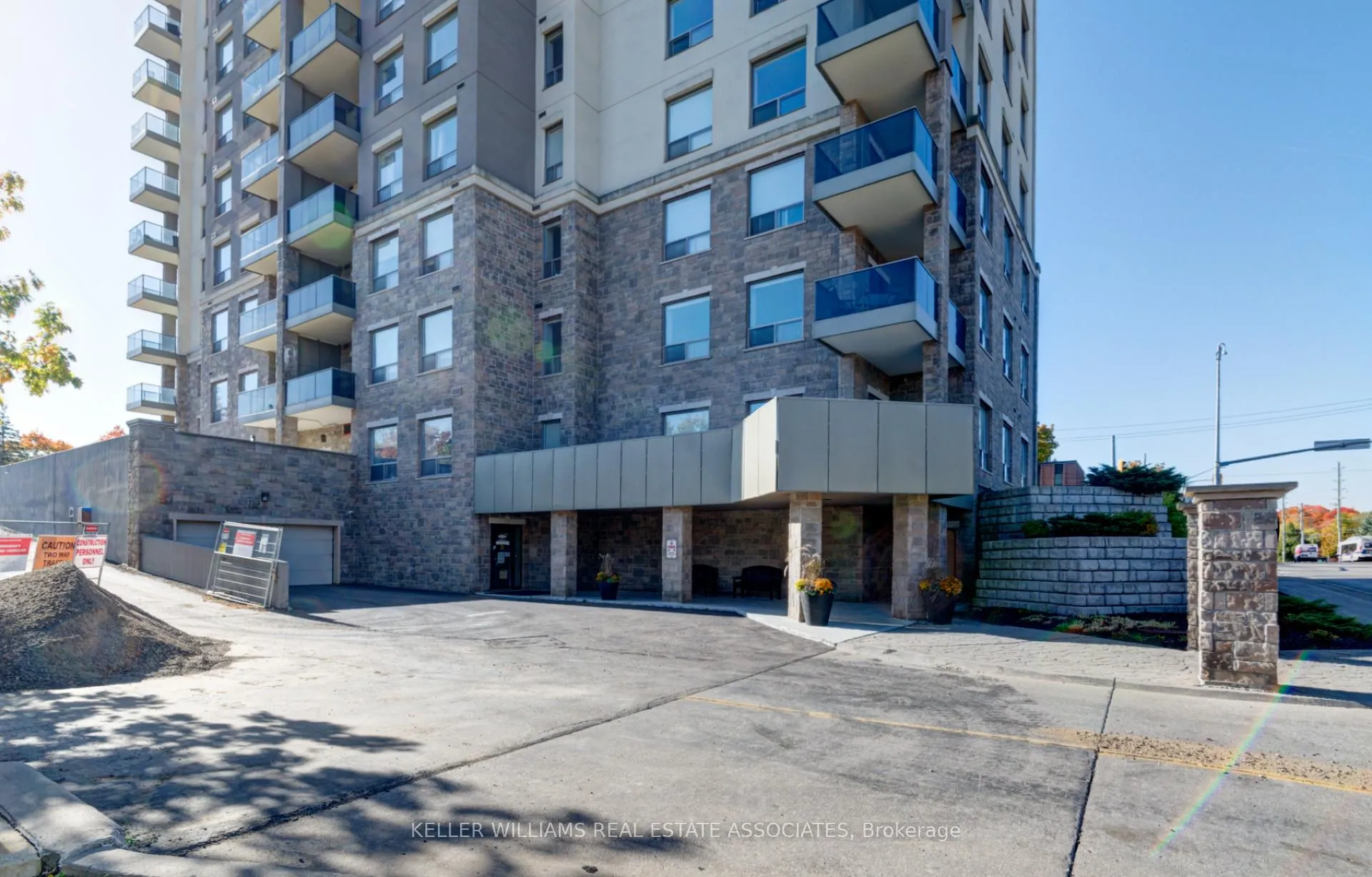 Front of Unit 201, 223 Erb Street W