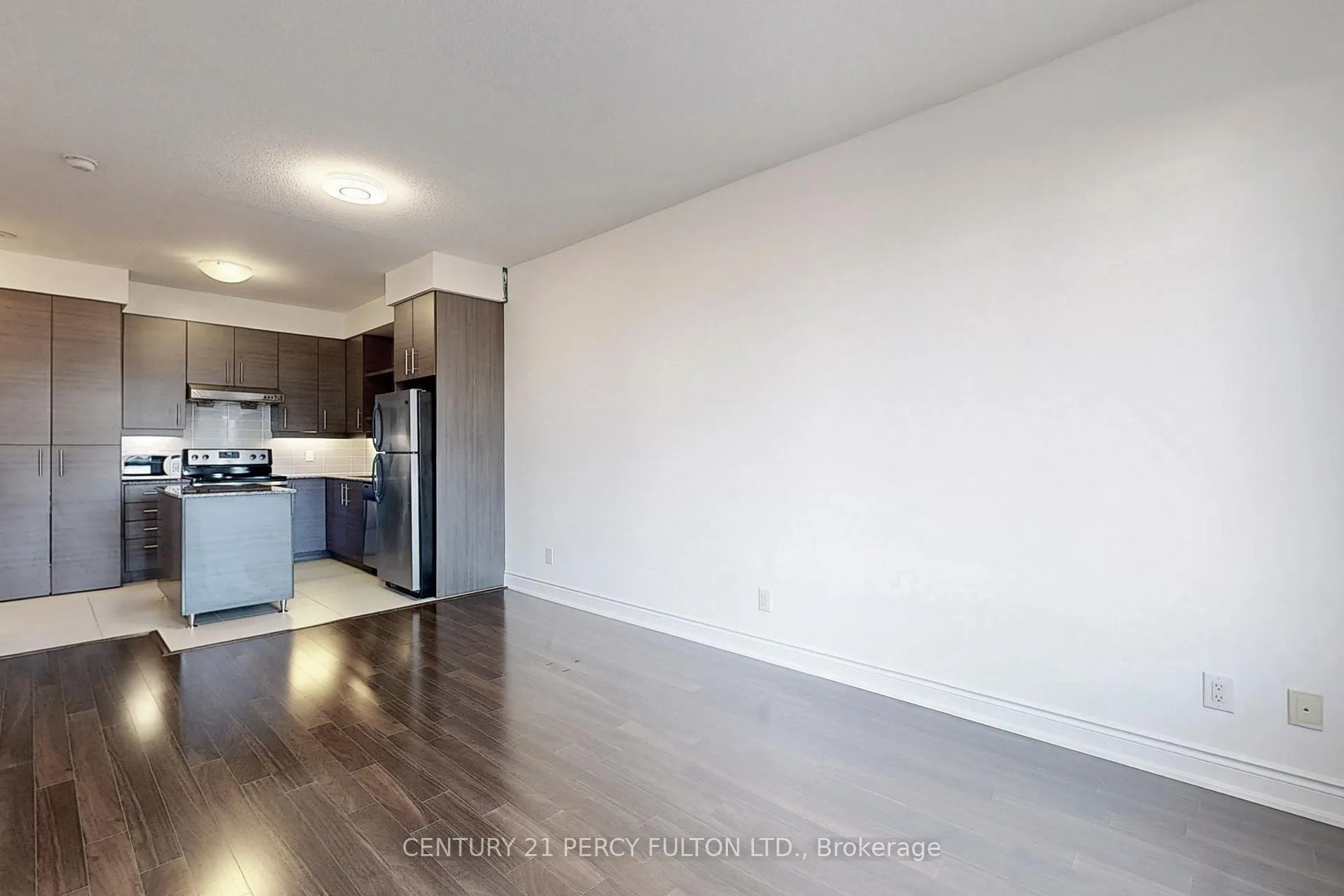 Photo 7 of Unit 701, 325 South Park Road, Markham, Commerce Valley — HOMEH