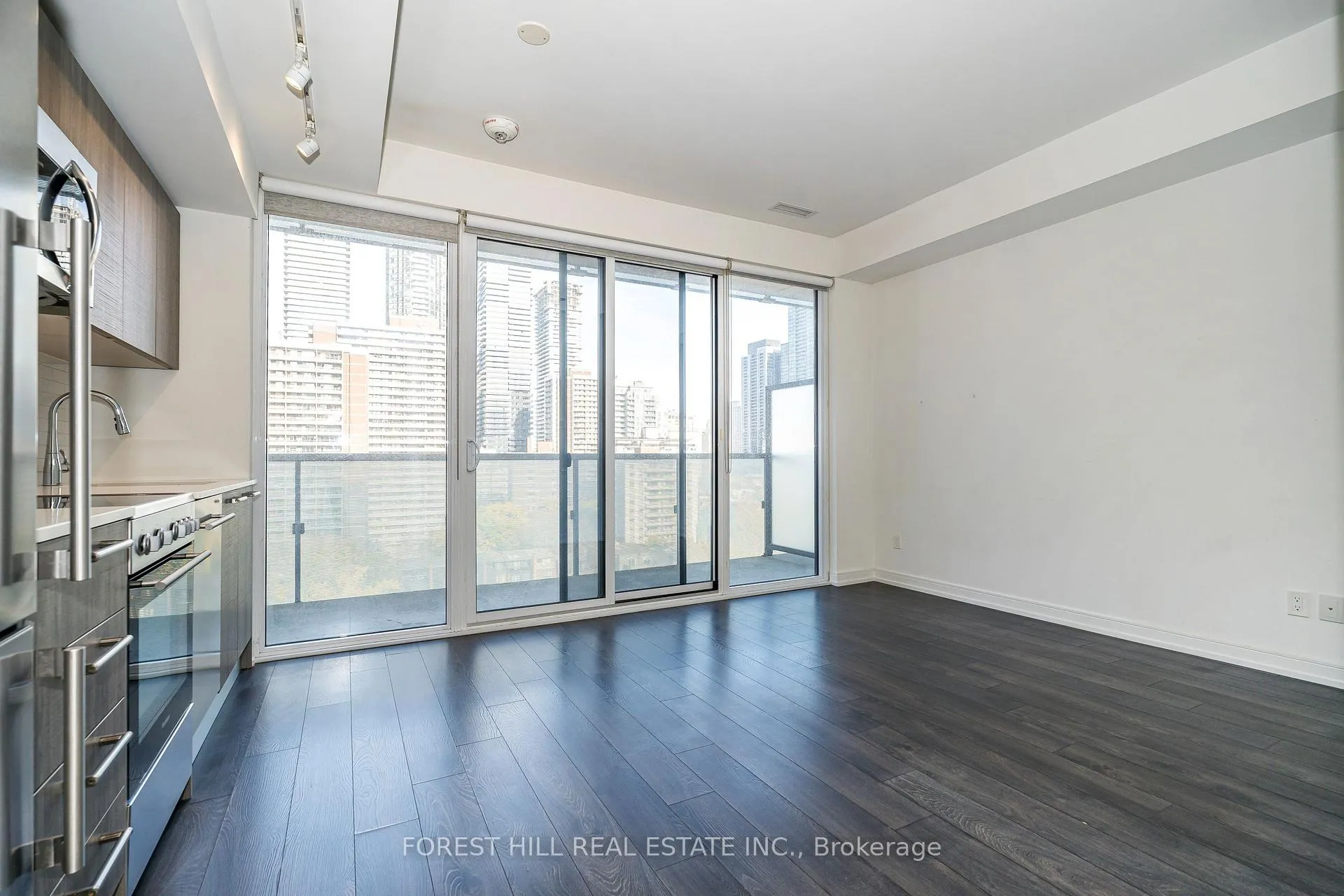 Photo 3 of Unit 1108, 28 Wellesley Street E, Toronto, Church-Yonge Corridor — HOMEH