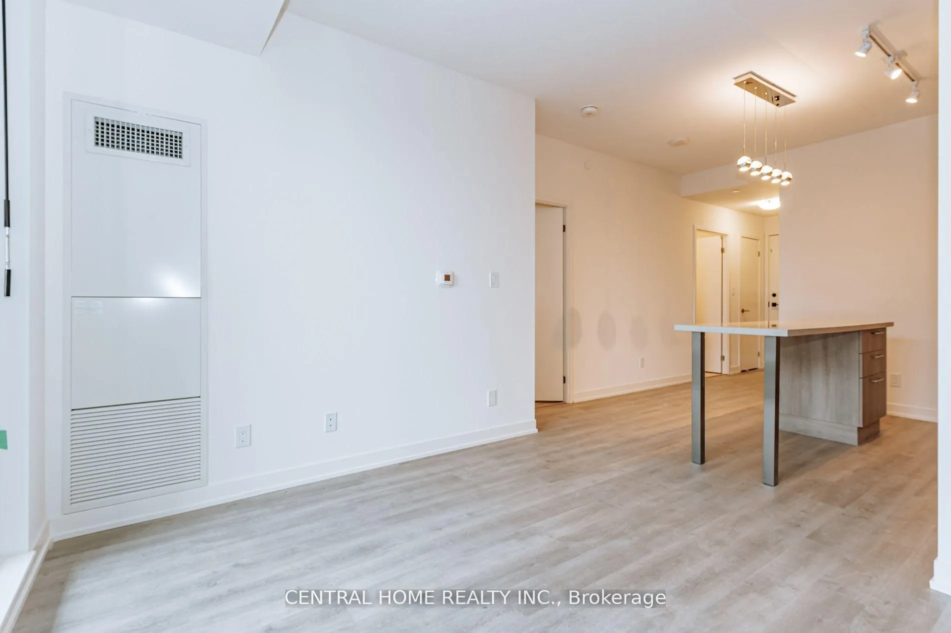 Photo 6 of Unit B1307, 292 Verdale Crossing, Markham, Unionville — HOMEH