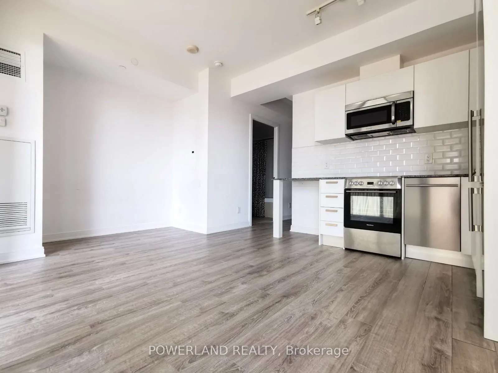 Photo 4 of Unit 2306, 42 Charles Street E, Toronto, Church-Yonge Corridor — HOMEH