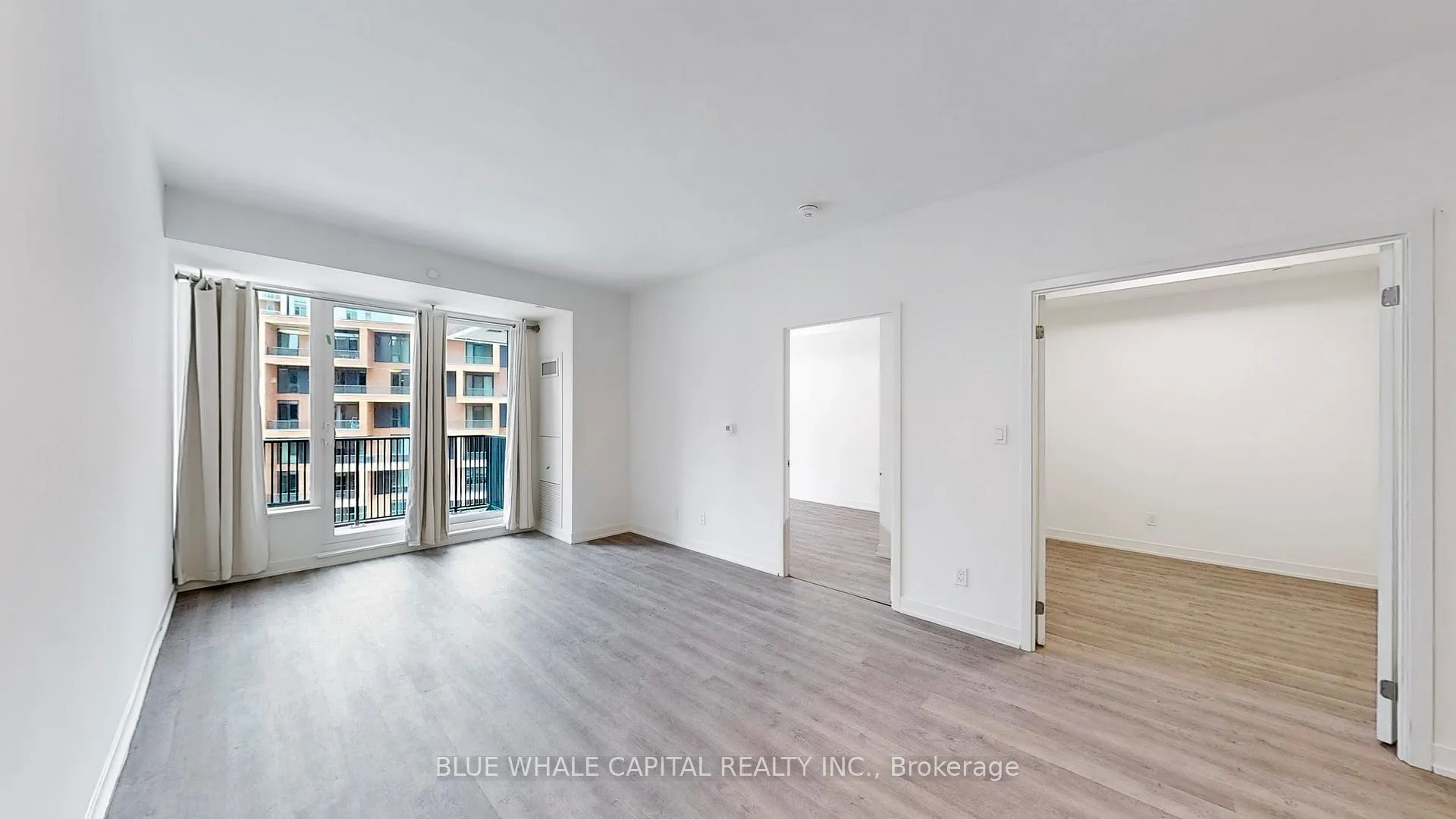 Photo 4 of Unit 704, 38 Simcoe Promenade, Markham, Unionville — HOMEH