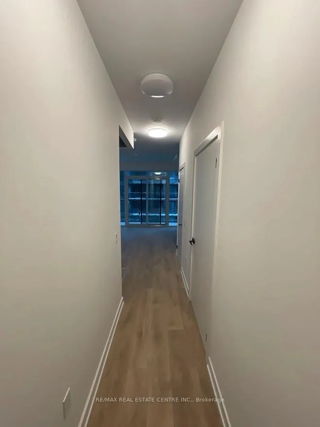 Photo 3 of Unit 1807, 127 Broadway Avenue, Toronto, Yonge-Eglinton — HOMEH