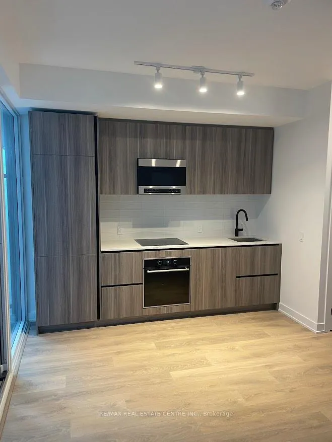 Photo 13 of Unit 1807, 127 Broadway Avenue, Toronto, Yonge-Eglinton — HOMEH