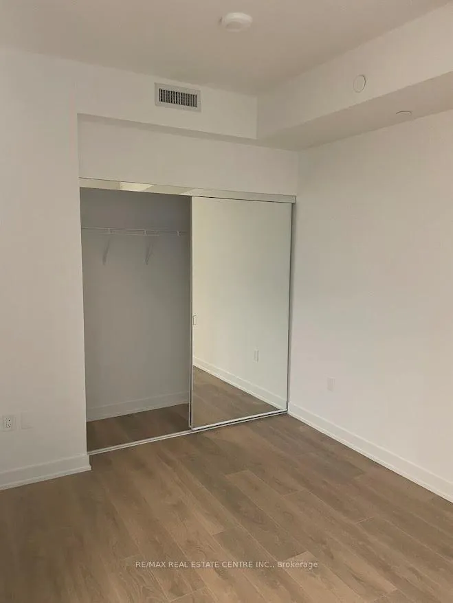 Photo 15 of Unit 1807, 127 Broadway Avenue, Toronto, Yonge-Eglinton — HOMEH