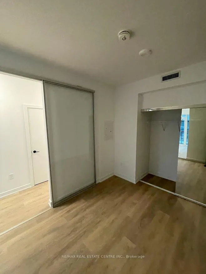 Photo 16 of Unit 1807, 127 Broadway Avenue, Toronto, Yonge-Eglinton — HOMEH