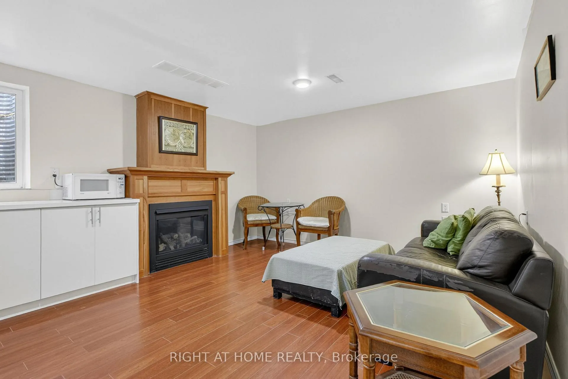 Photo 17 of 212 Holbeach Crescent, Waterloo — HOMEH