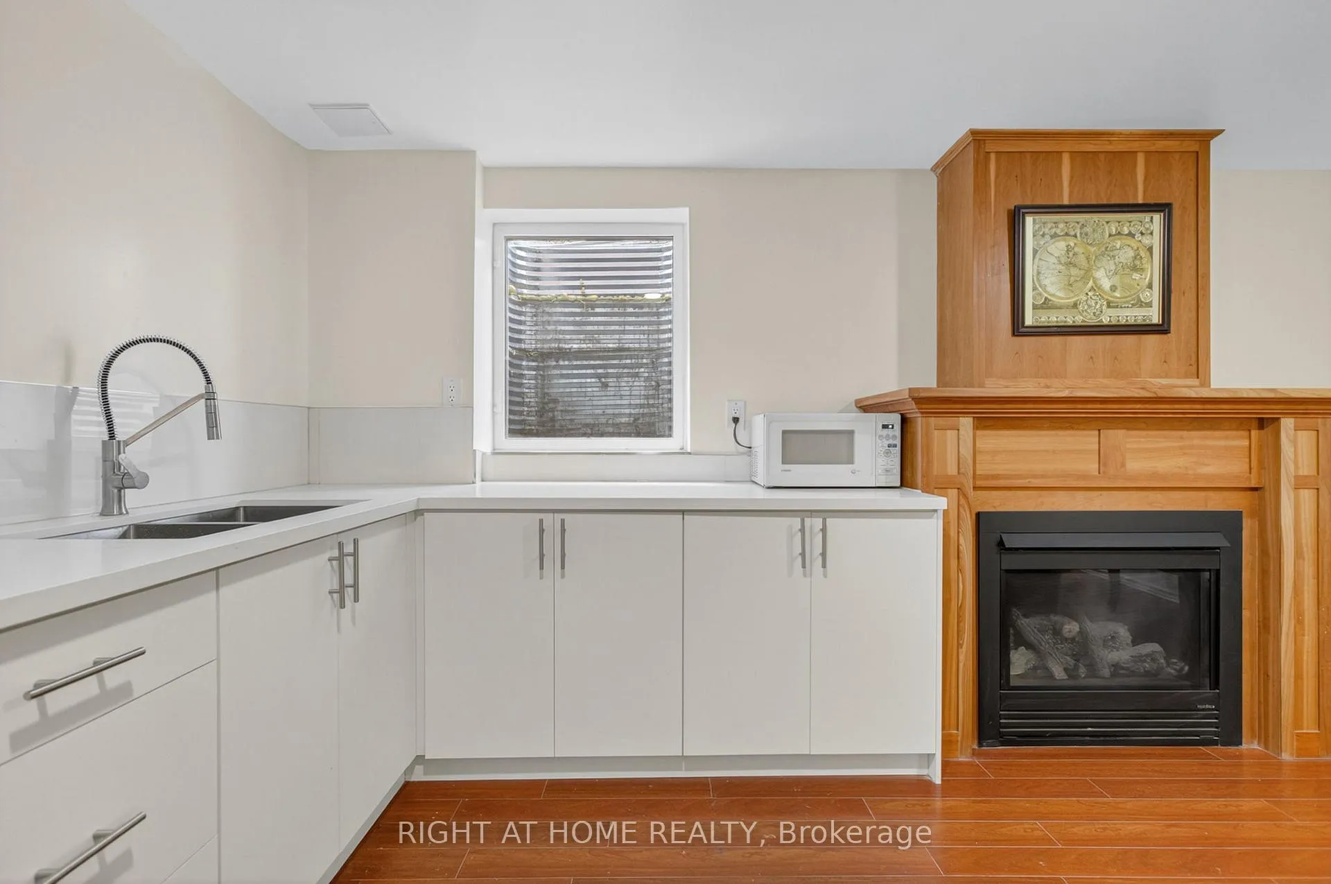Photo 18 of 212 Holbeach Crescent, Waterloo — HOMEH