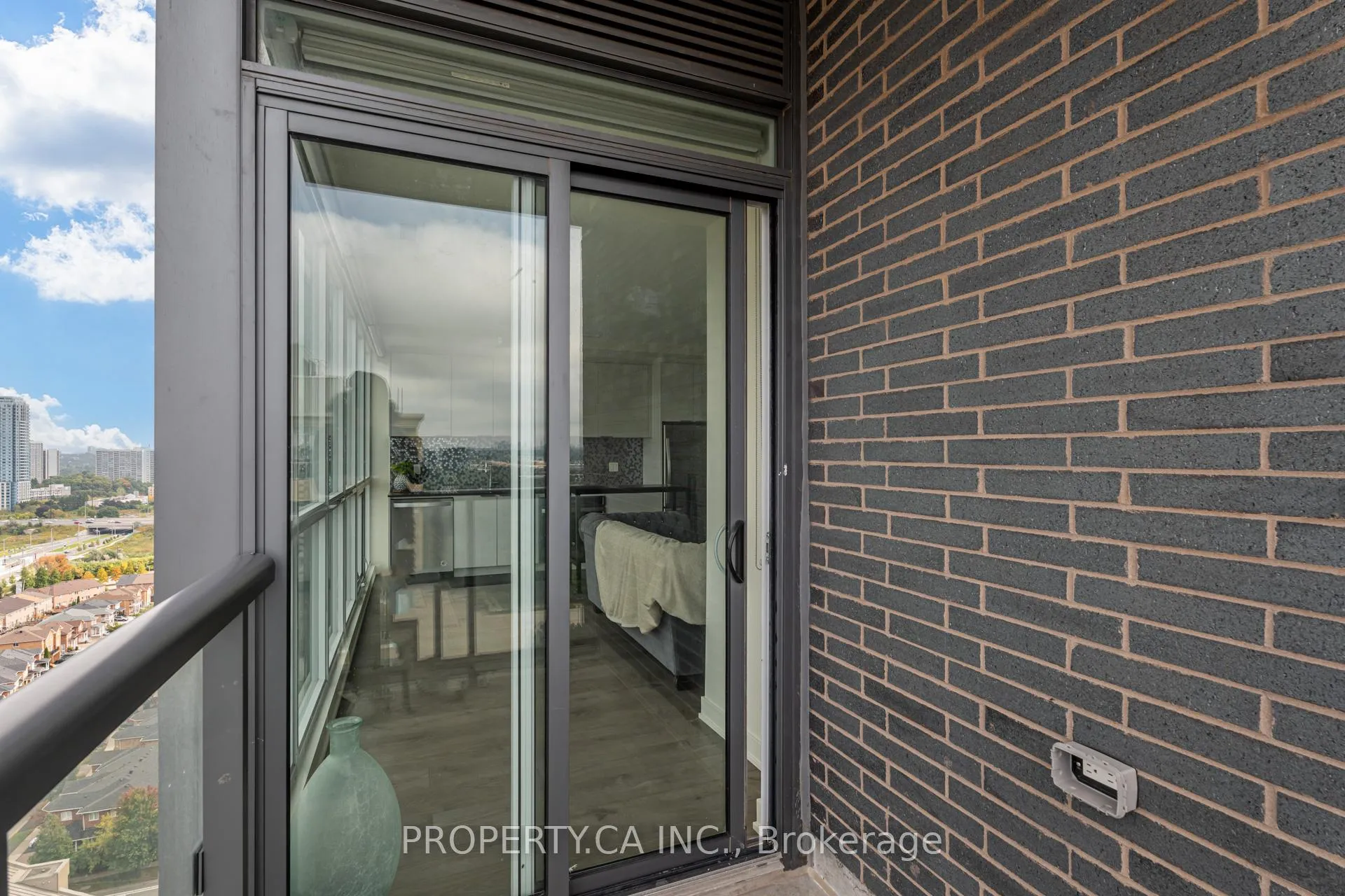 Photo 10 of Unit 2202, 2 Sonic Way, Toronto, Flemingdon Park — HOMEH