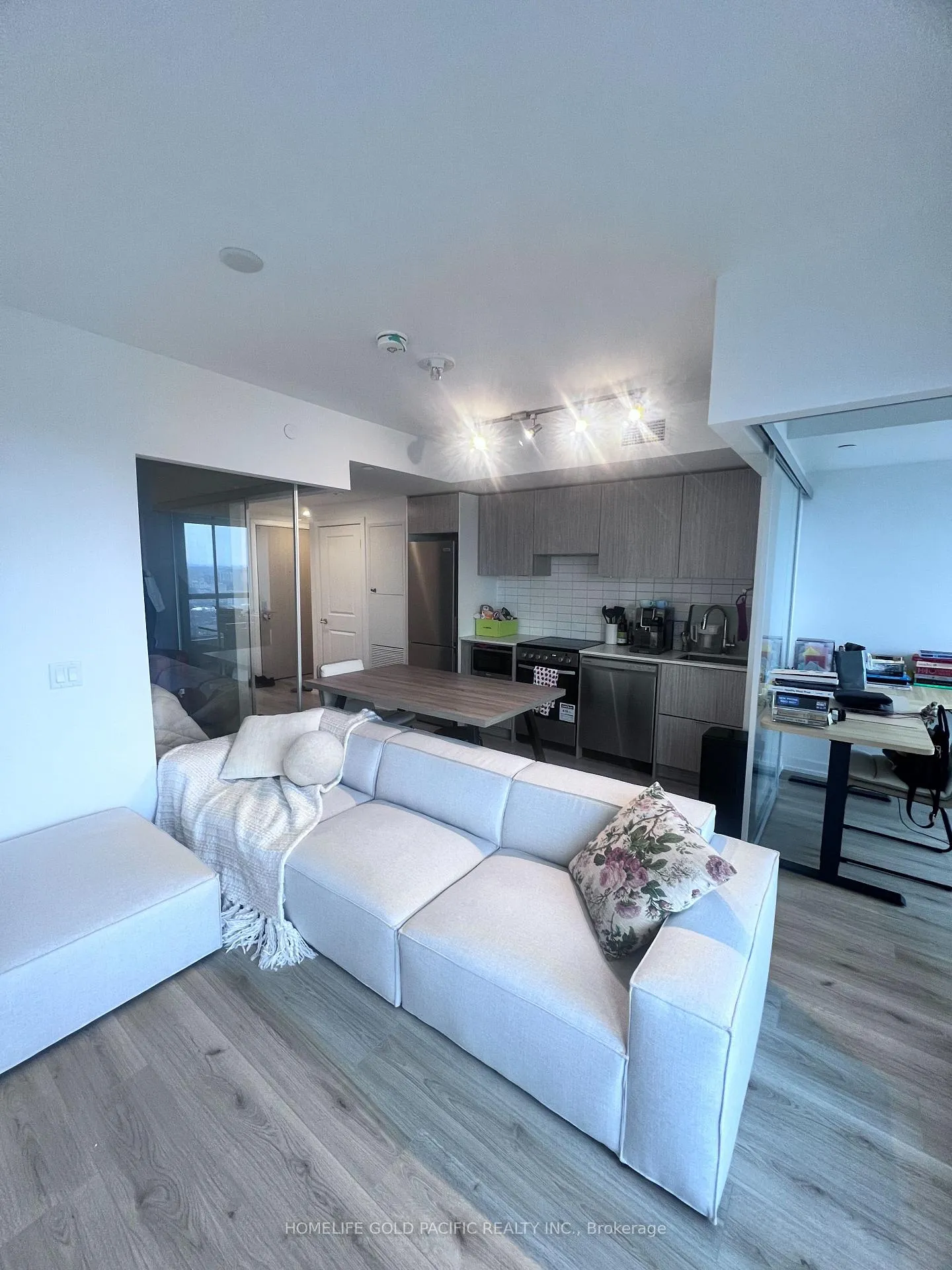 Photo 10 of Unit 3805, 395 Bloor Street E, Toronto, North St. James Town — HOMEH