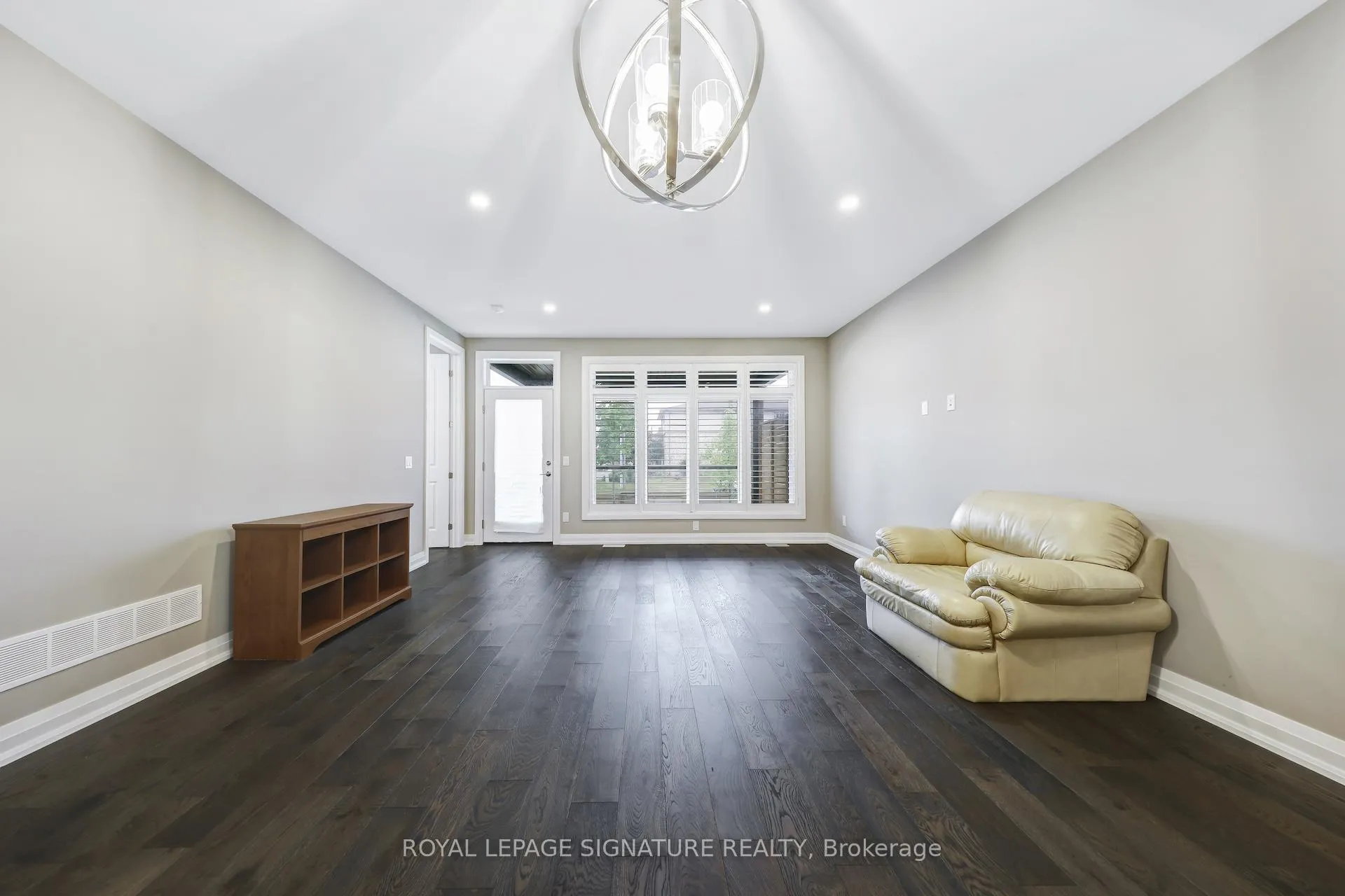 Photo 10 of Unit 2, 8974 Willoughby Drive, Niagara Falls, Chippawa — HOMEH