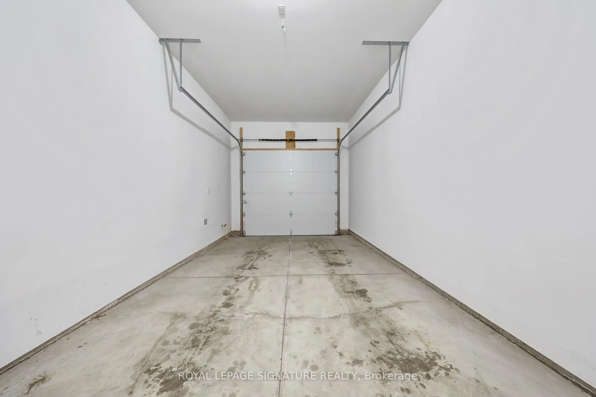 Photo 20 of Unit 2, 8974 Willoughby Drive, Niagara Falls, Chippawa — HOMEH
