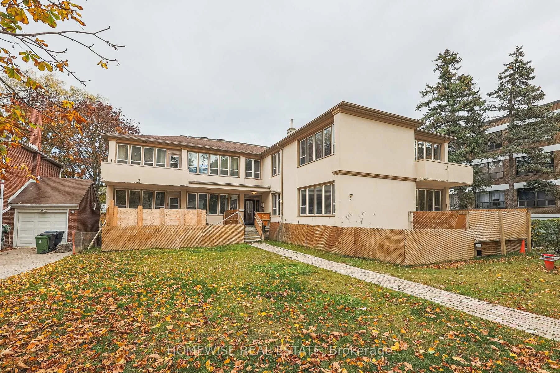 Photo 1 of Unit 4, 8 Ridge Hill Drive, Toronto, Forest Hill North — HOMEH