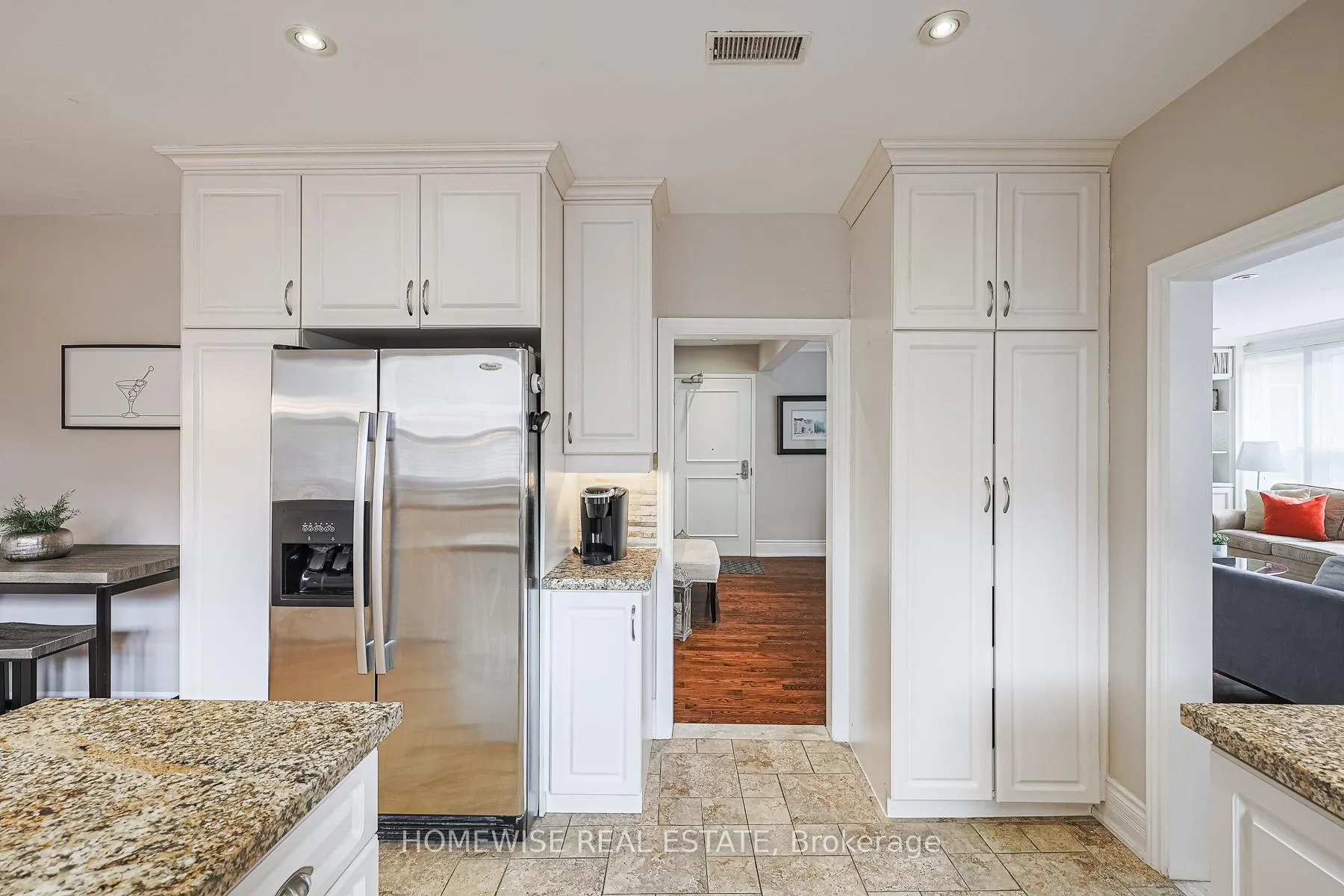 Photo 20 of Unit 4, 8 Ridge Hill Drive, Toronto, Forest Hill North — HOMEH