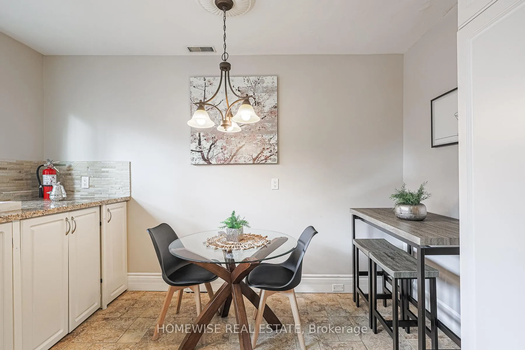 Photo 22 of Unit 4, 8 Ridge Hill Drive, Toronto, Forest Hill North — HOMEH