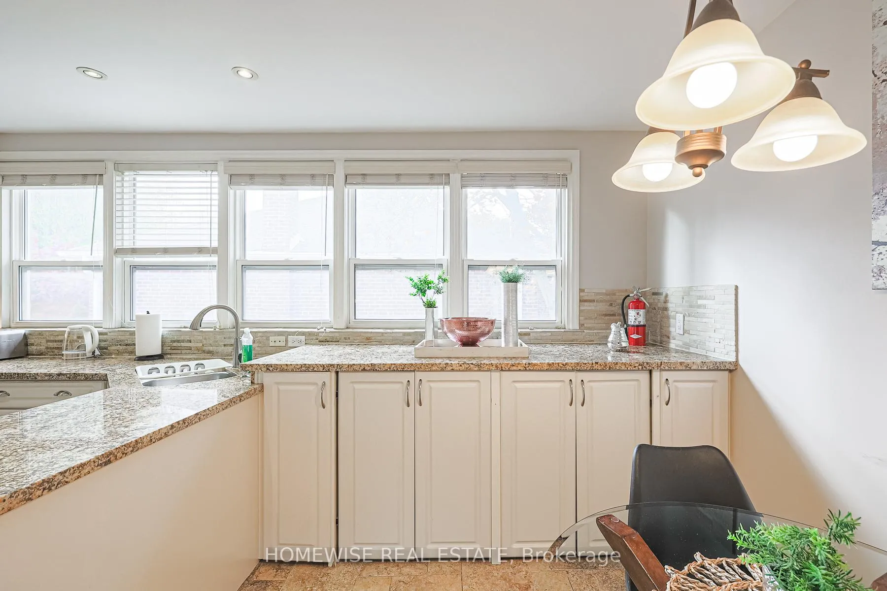 Photo 28 of Unit 4, 8 Ridge Hill Drive, Toronto, Forest Hill North — HOMEH