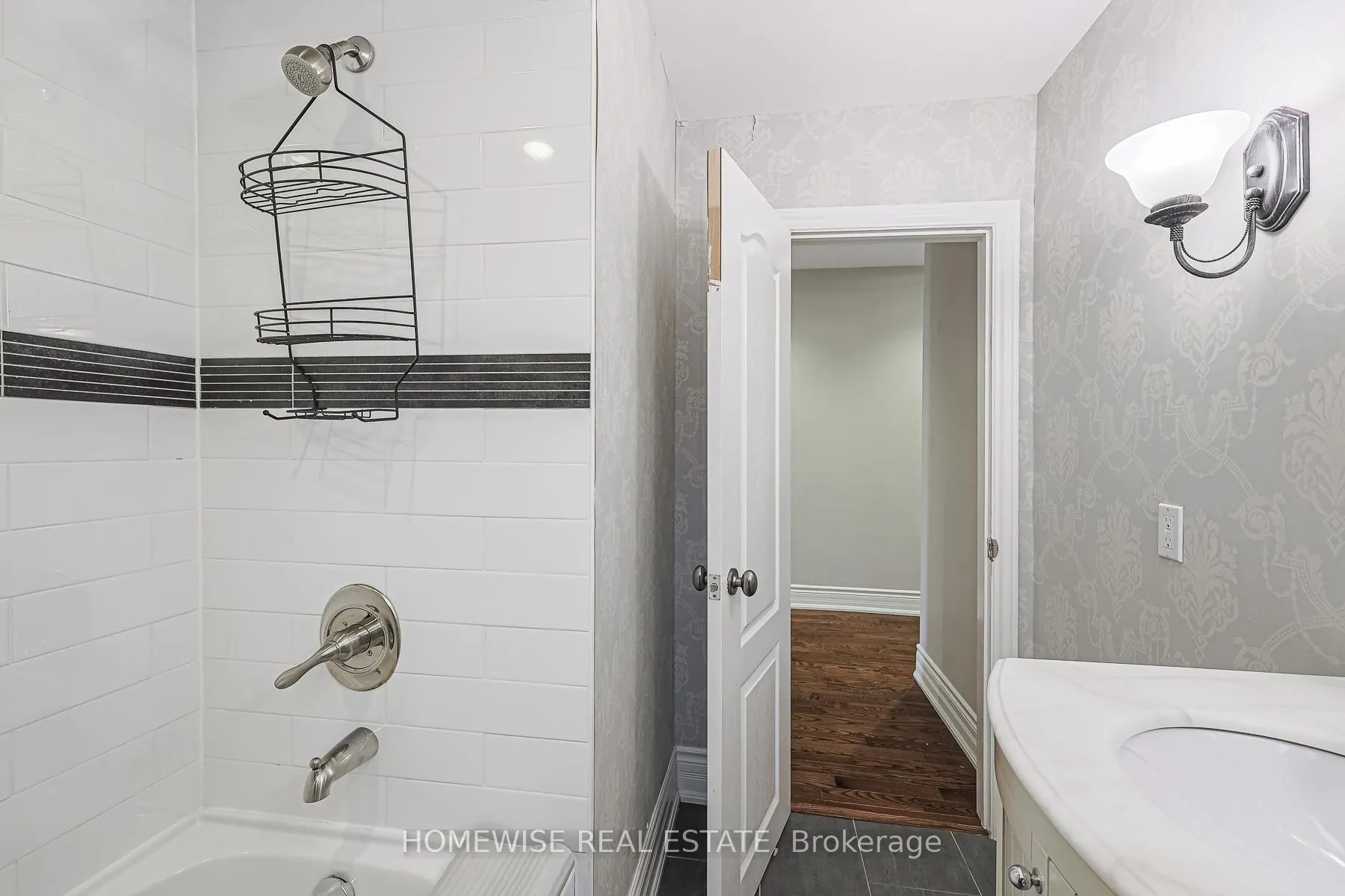 Photo 30 of Unit 4, 8 Ridge Hill Drive, Toronto, Forest Hill North — HOMEH