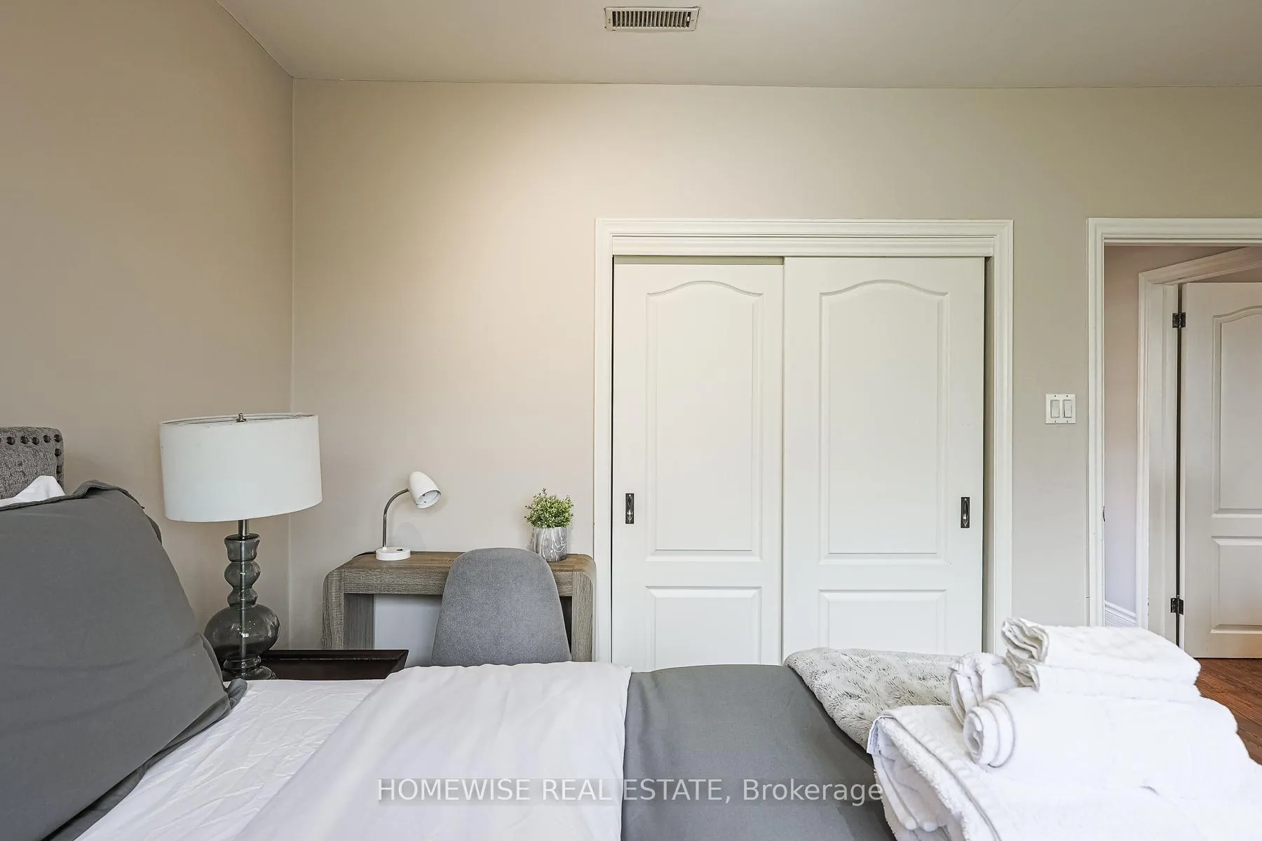 Photo 37 of Unit 4, 8 Ridge Hill Drive, Toronto, Forest Hill North — HOMEH