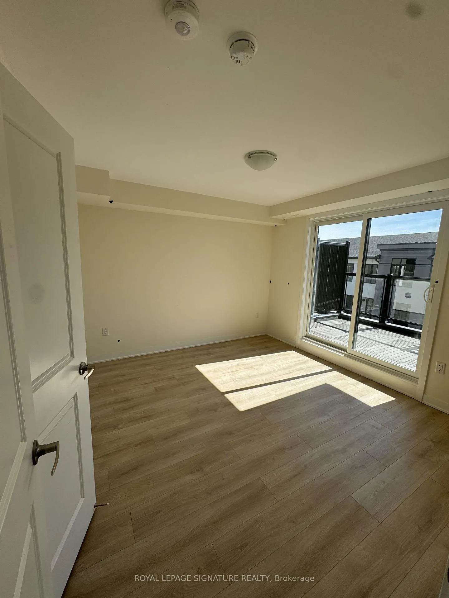 Photo 5 of Unit 1011, 1695 Dersan Street, Pickering, Duffin Heights — HOMEH