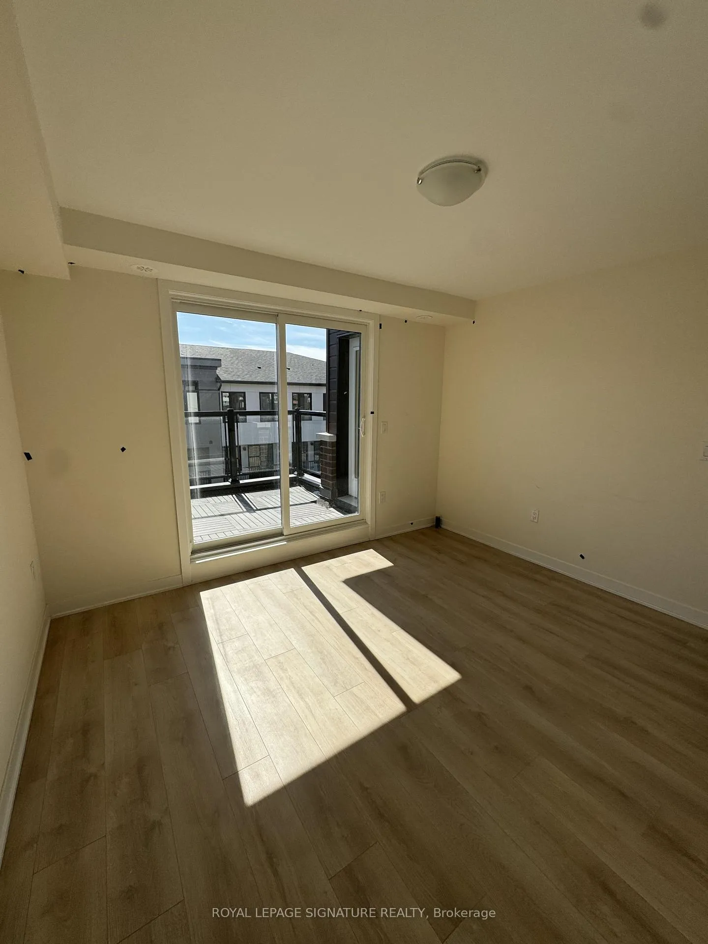 Photo 7 of Unit 1011, 1695 Dersan Street, Pickering, Duffin Heights — HOMEH