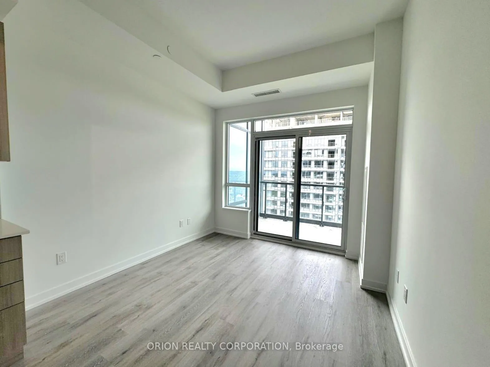 Photo 3 of Unit 2607, 1455 Celebration Drive, Pickering, Bay Ridges — HOMEH