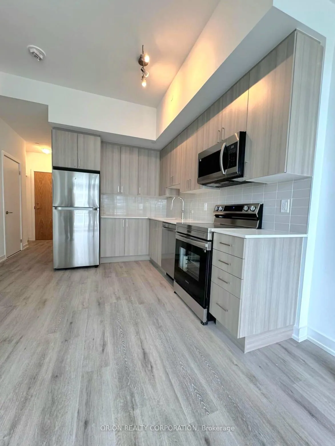 Photo 5 of Unit 2607, 1455 Celebration Drive, Pickering, Bay Ridges — HOMEH