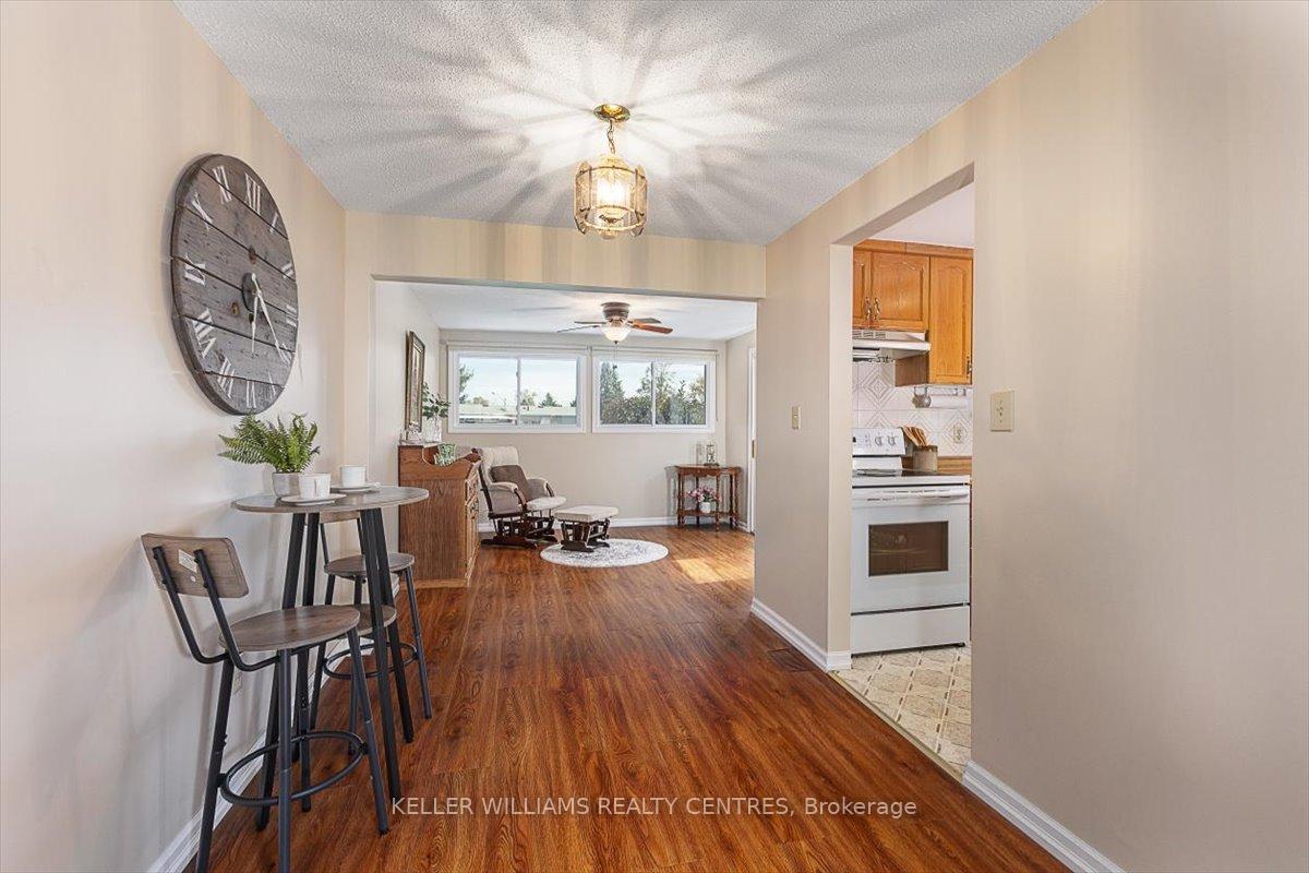 Photo 17 of 41 Damsel Circle, Georgina, Sutton & Jackson's Point — HOMEH