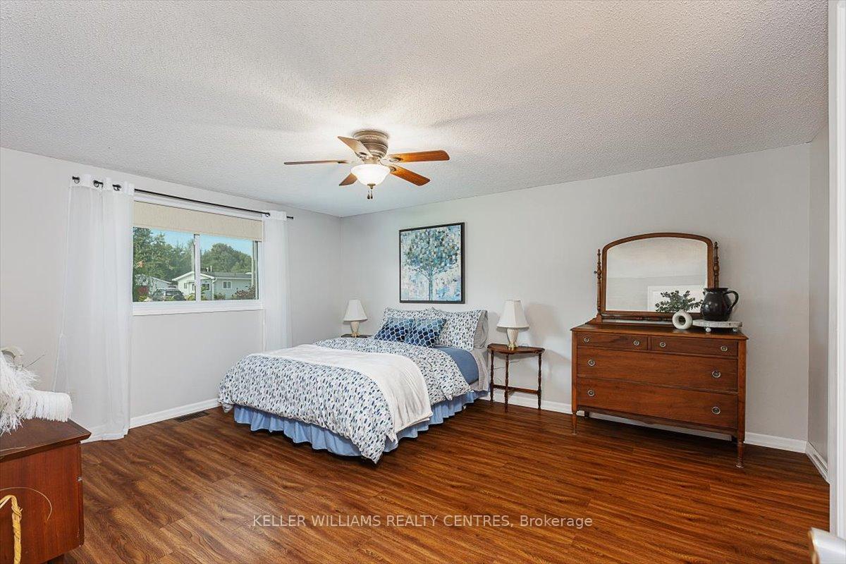 Photo 29 of 41 Damsel Circle, Georgina, Sutton & Jackson's Point — HOMEH