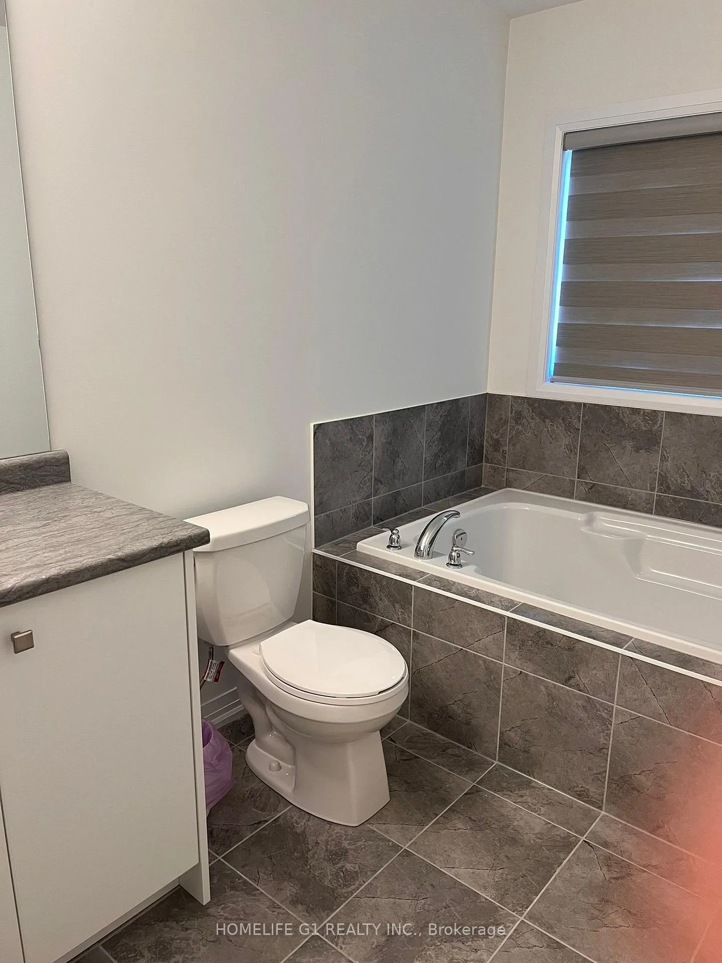 Photo 11 of 151 Velvet Way, Thorold, Rolling Meadows — HOMEH
