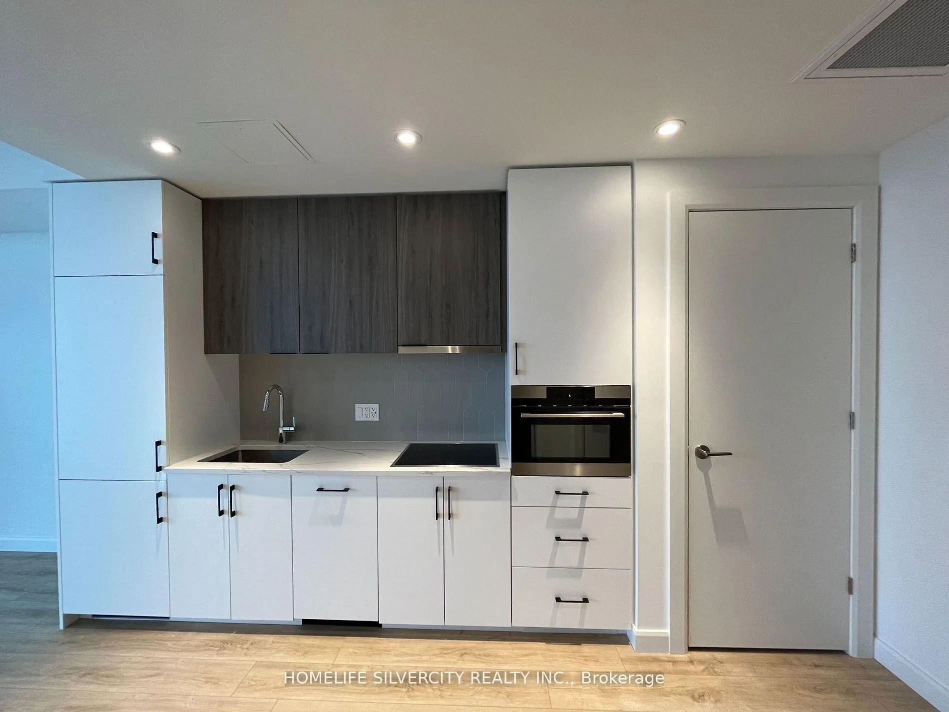 Photo 8 of Unit 1109, 741 King Street W, Kitchener, KW Hospital — HOMEH