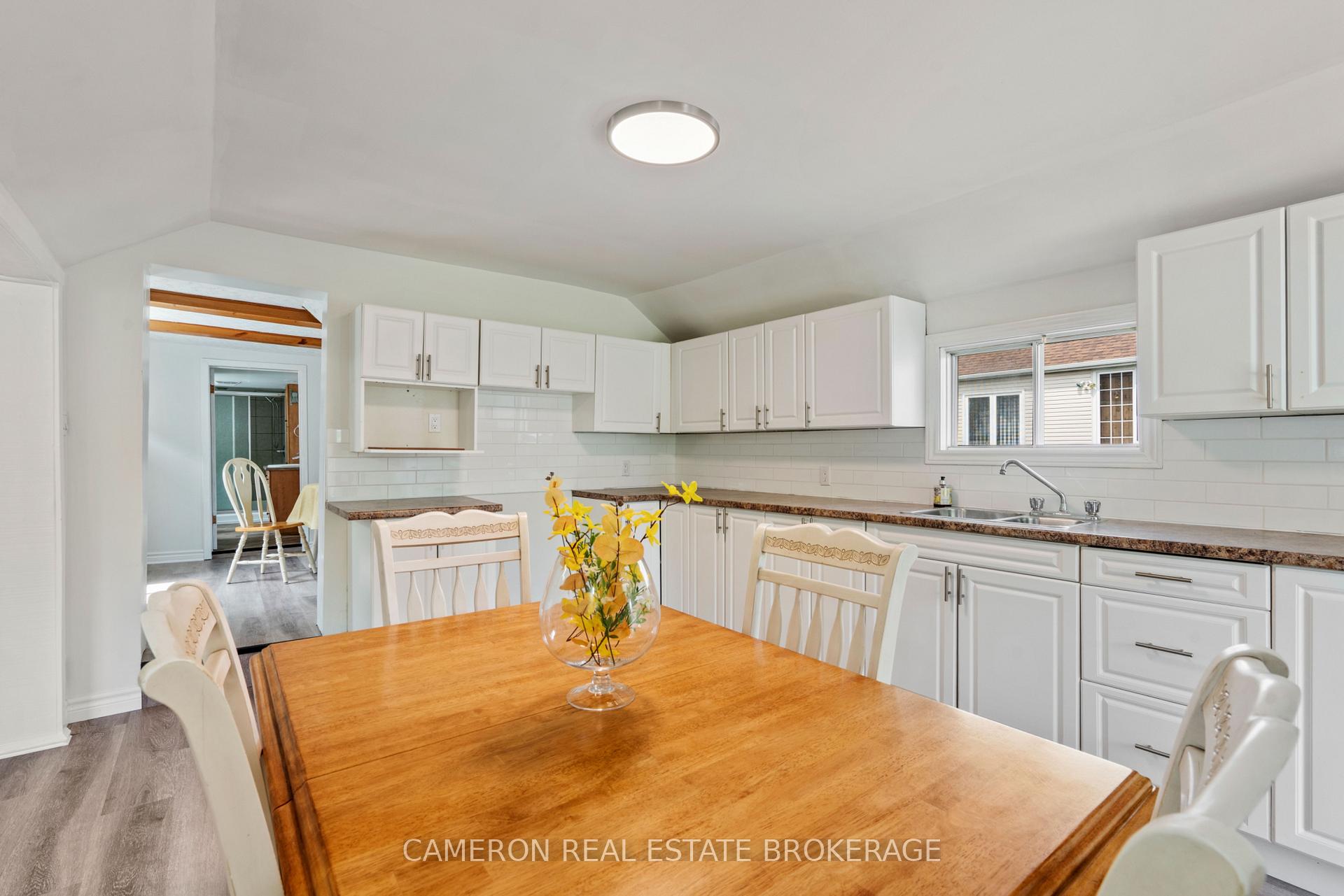 Photo 5 of 735 Adolphus Street, Cornwall — HOMEH