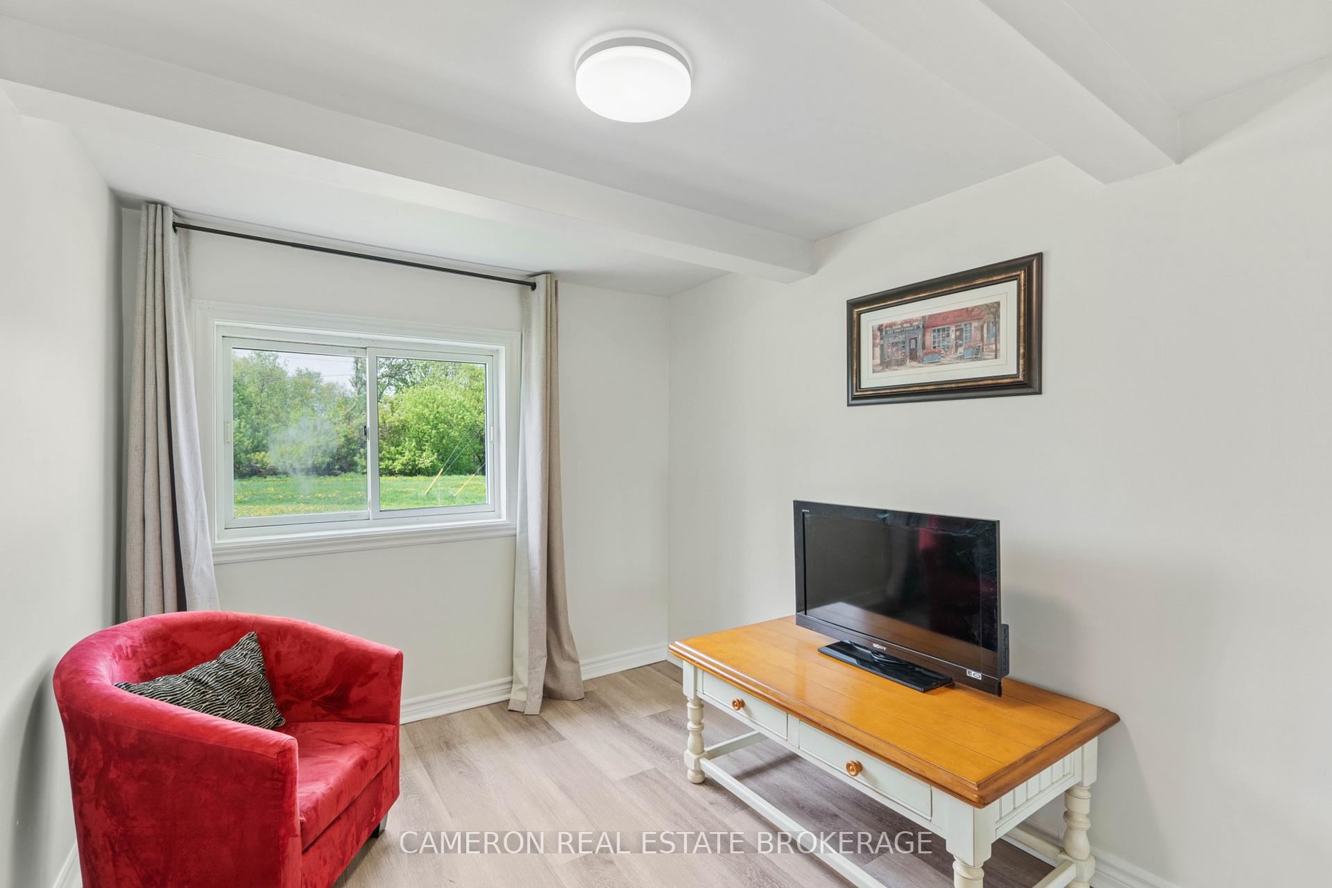 Photo 11 of 735 Adolphus Street, Cornwall — HOMEH