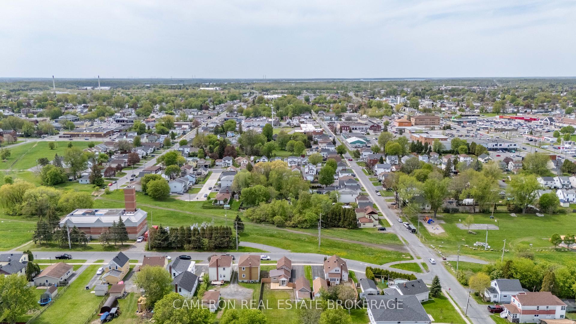 Photo 36 of 735 Adolphus Street, Cornwall — HOMEH