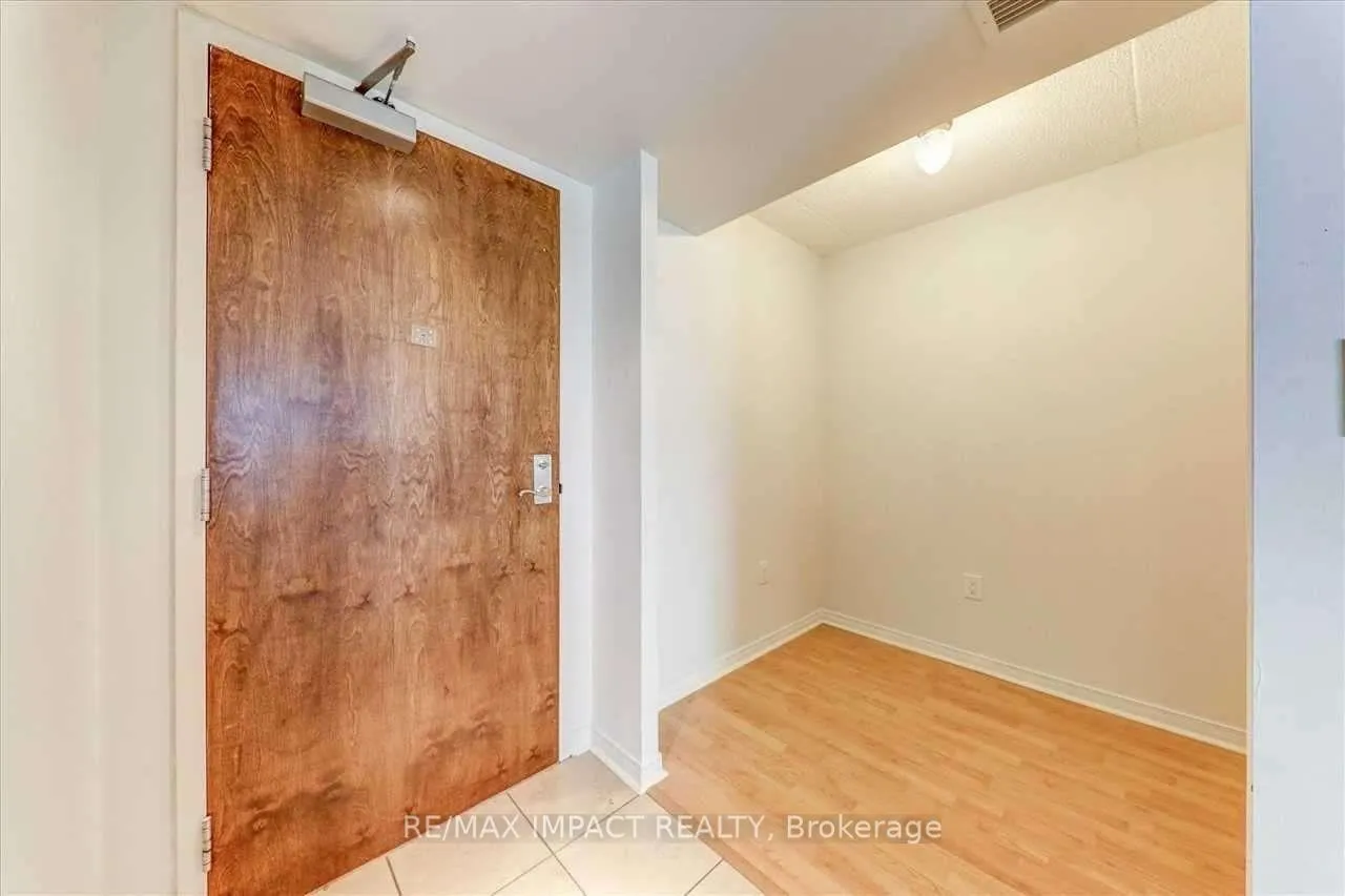 Photo 6 of Unit 716, 4600 Steeles Avenue, Markham, Milliken Mills East — HOMEH