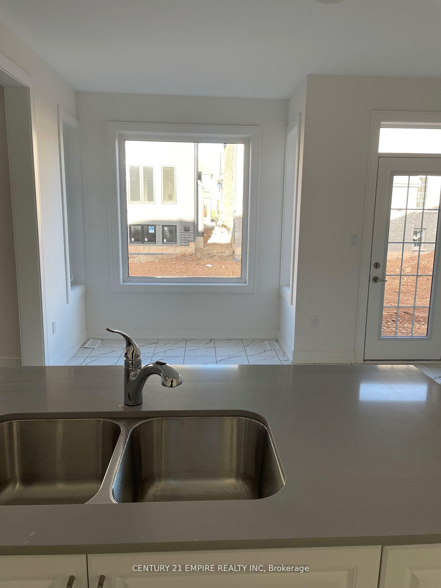 Photo 8 of 101 Henshaw Drive, Erin — HOMEH