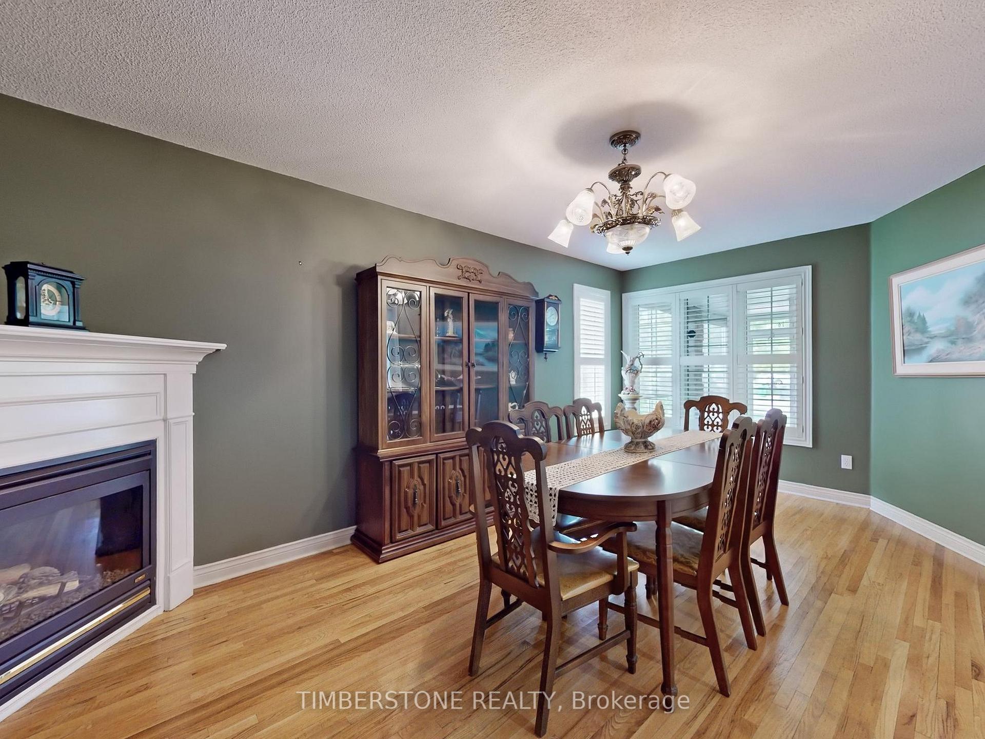 Photo 2 of 16 Ernest Biason Boulevard, Caledon, Bolton East — HOMEH