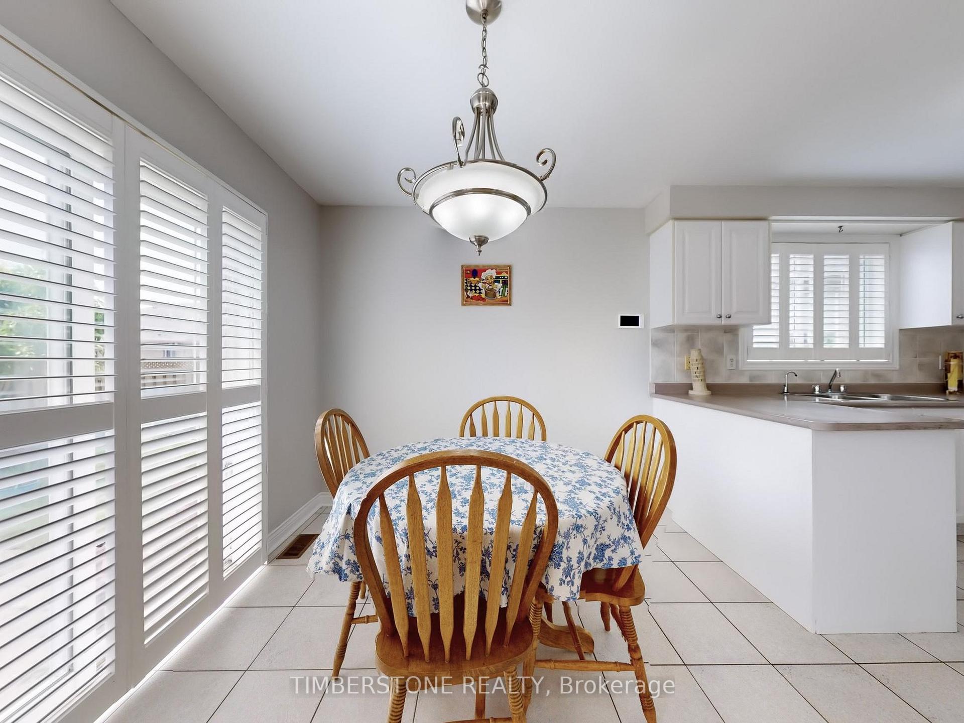Photo 3 of 16 Ernest Biason Boulevard, Caledon, Bolton East — HOMEH