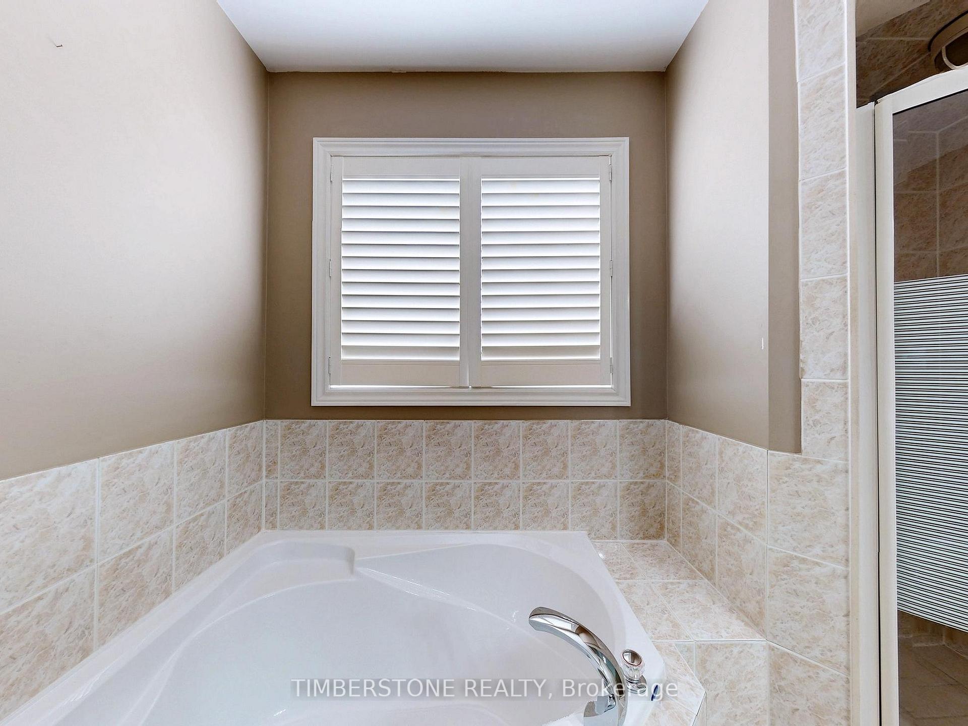 Photo 11 of 16 Ernest Biason Boulevard, Caledon, Bolton East — HOMEH