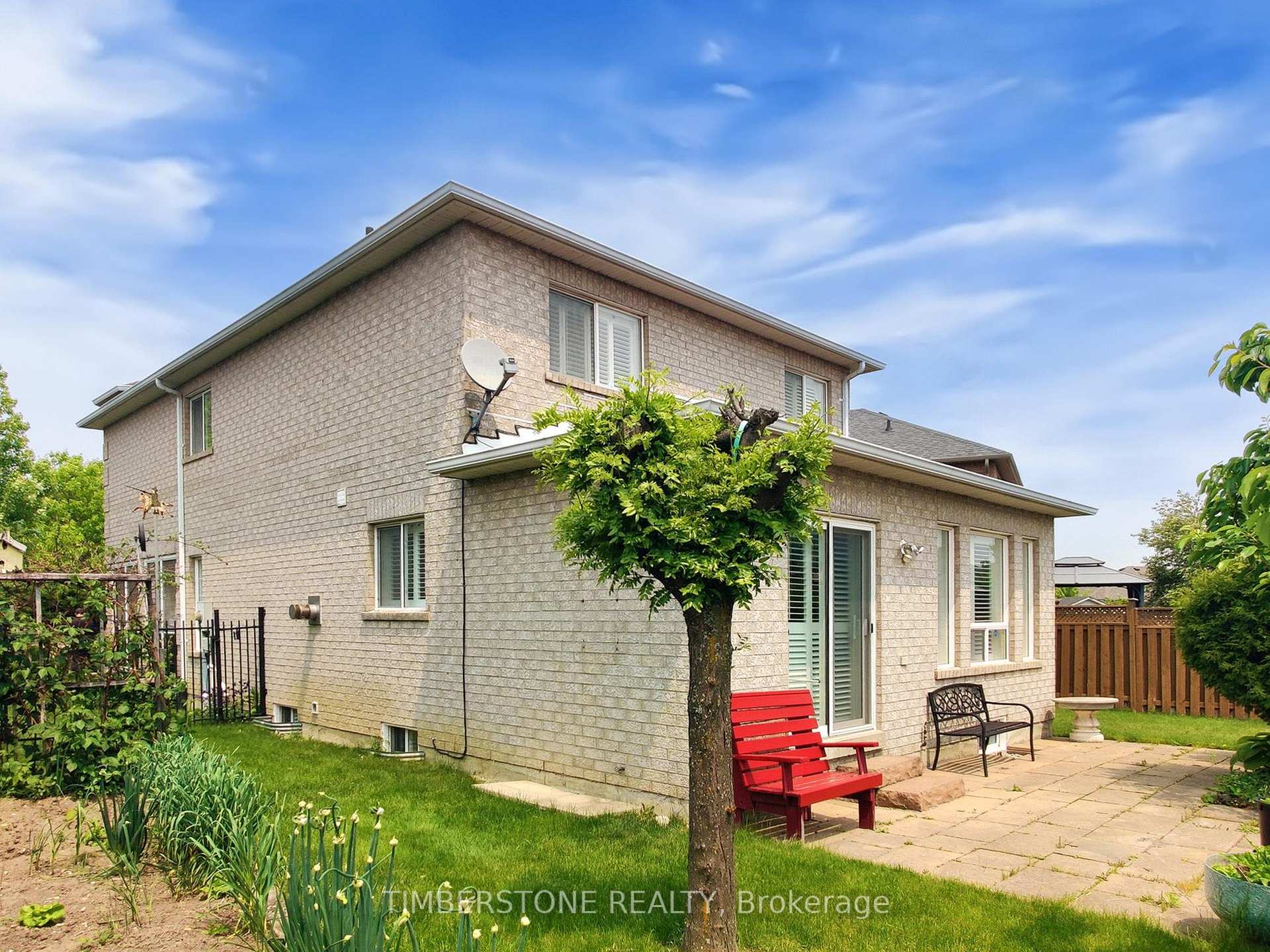 Photo 21 of 16 Ernest Biason Boulevard, Caledon, Bolton East — HOMEH