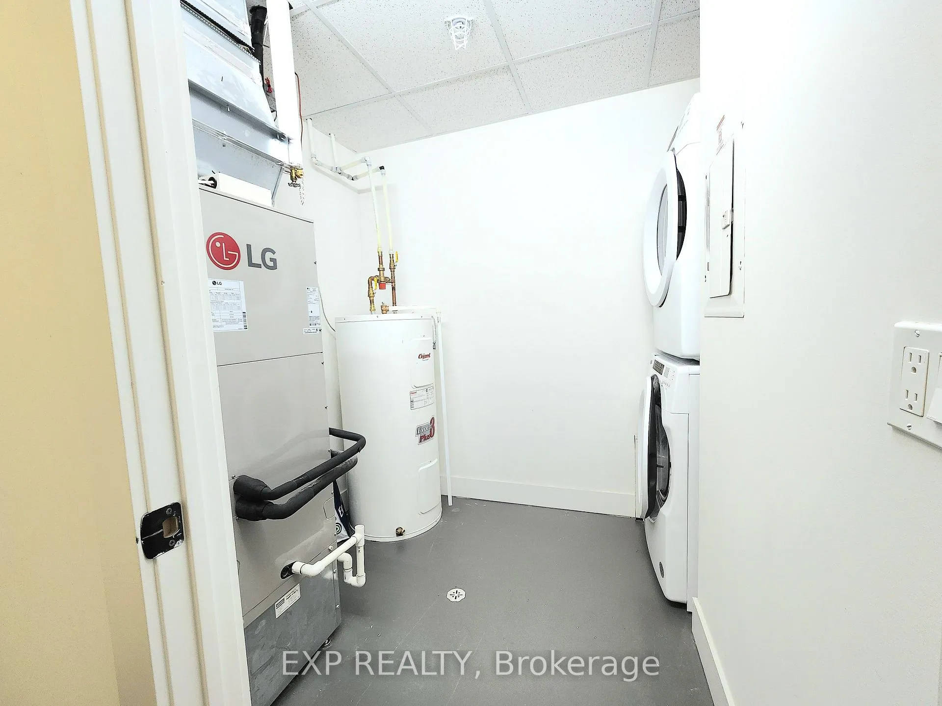 Photo 12 of Unit 401, 103 Roger Street, Waterloo — HOMEH